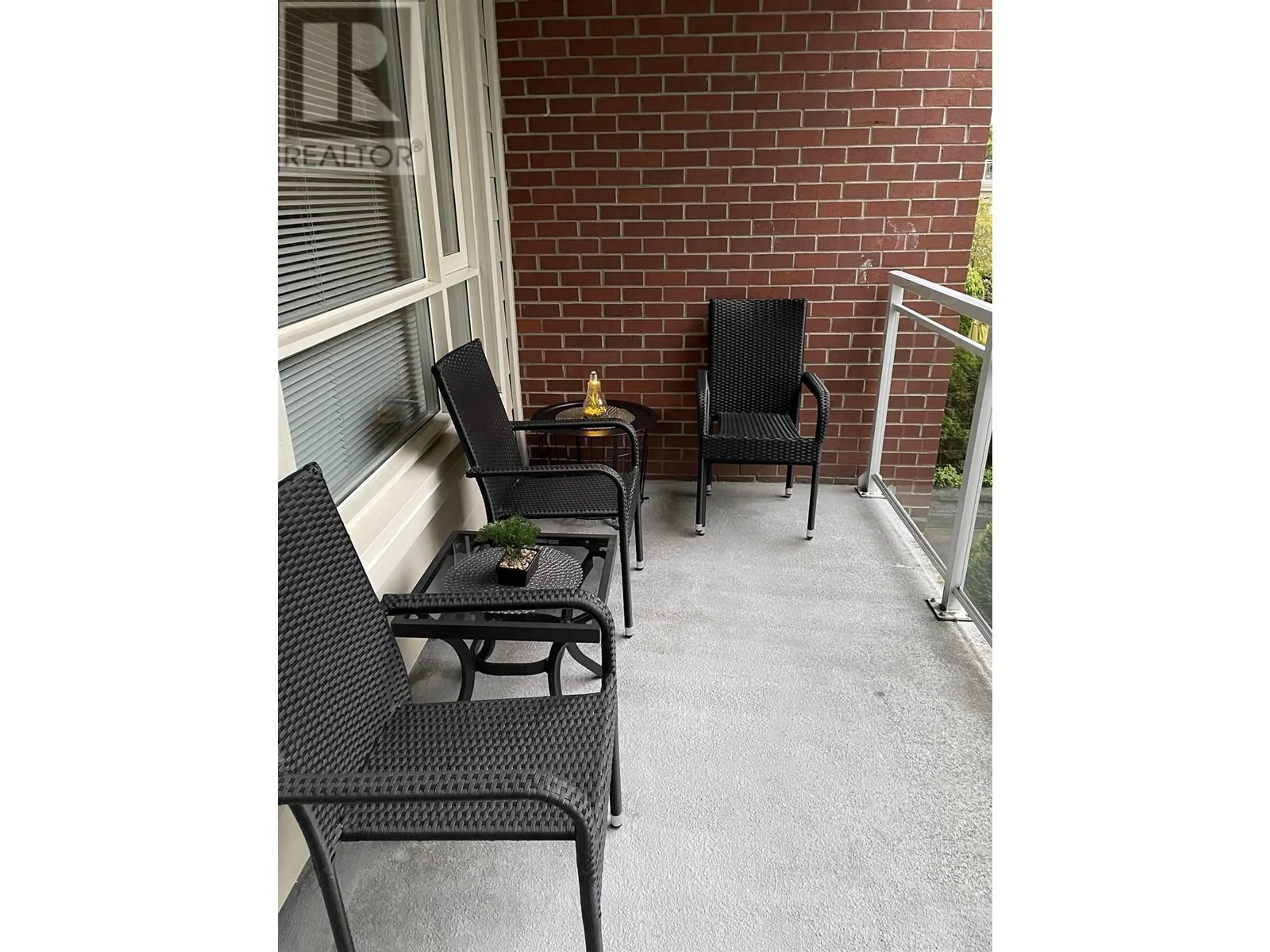 Patio, street for 409 4078 KNIGHT STREET, Vancouver British Columbia V5N5Y9