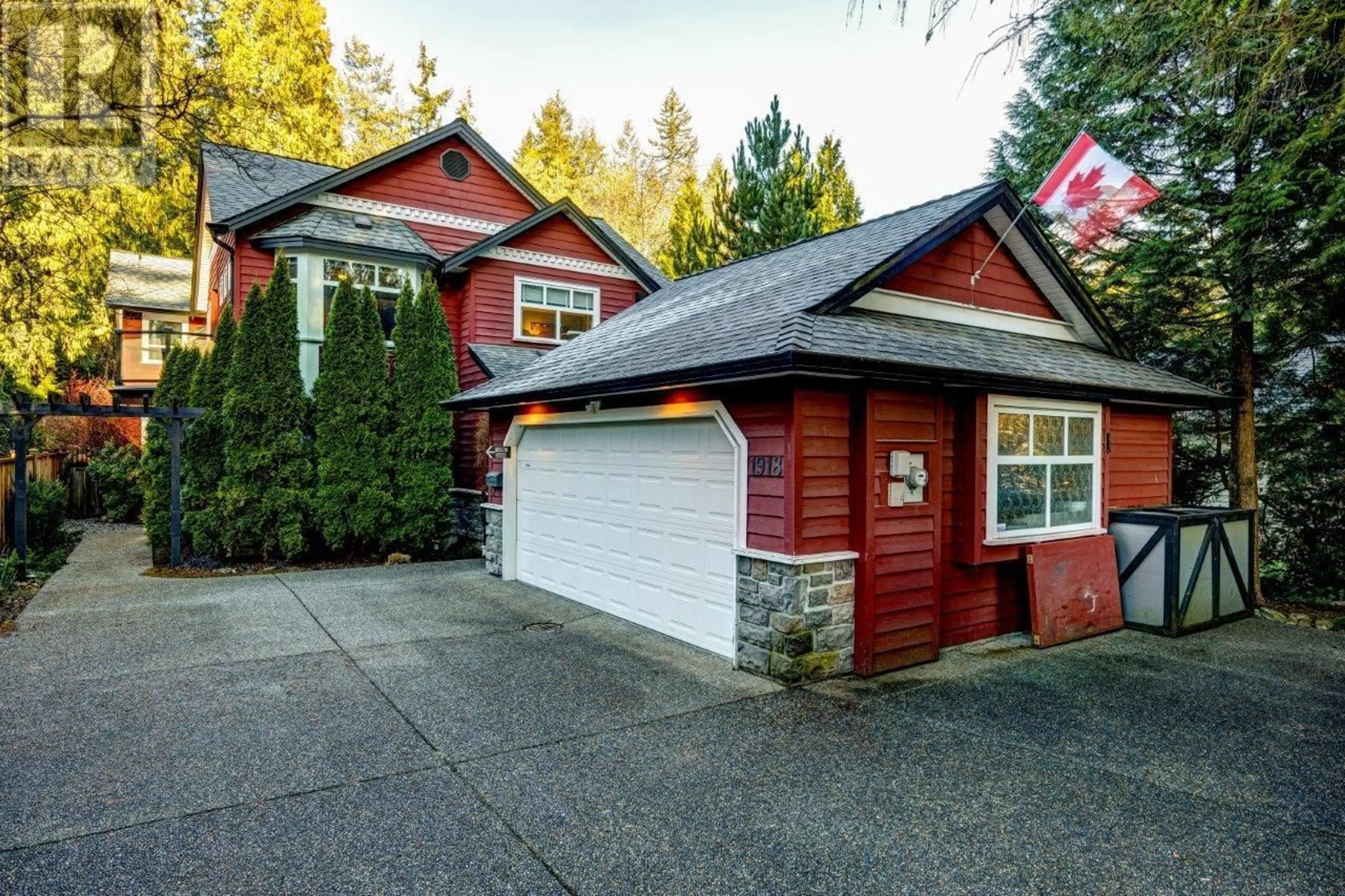 Home with vinyl exterior material, street for 1918 PETERS ROAD, North Vancouver British Columbia V7J1Y9