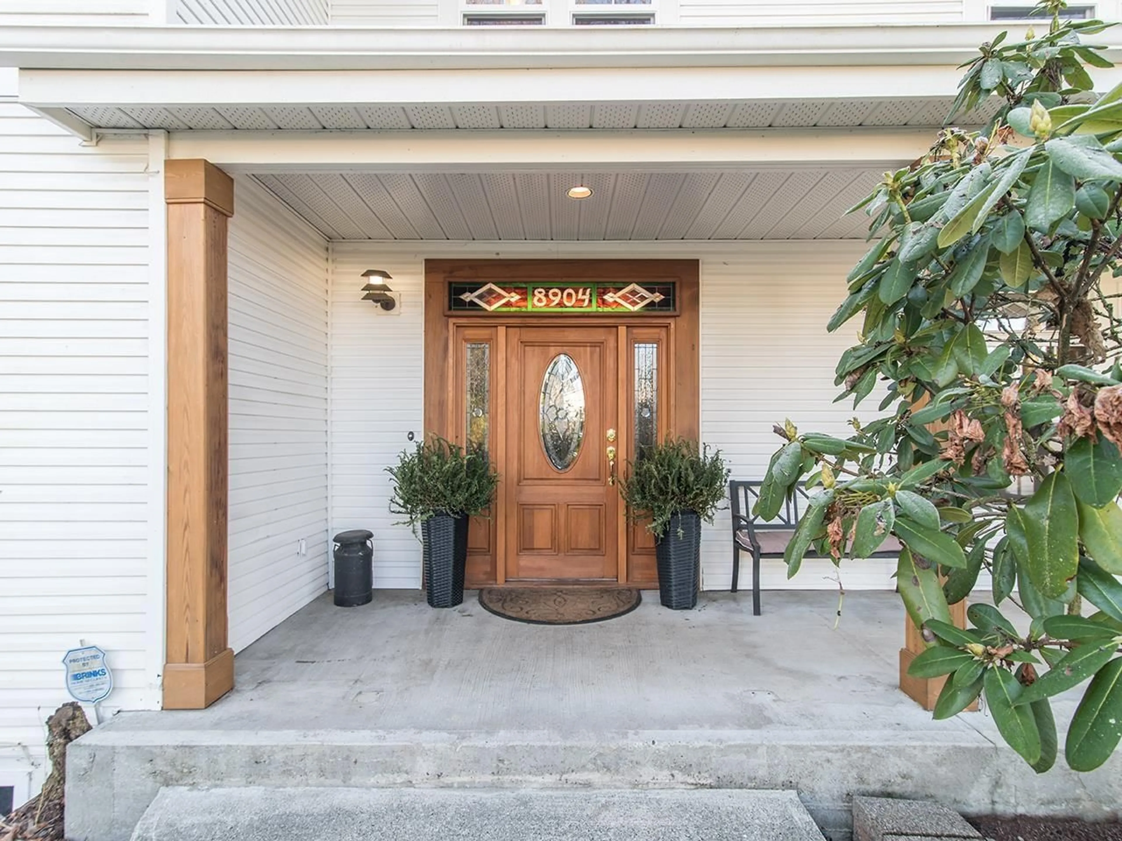 Indoor entryway for 8904 NASH STREET, Langley British Columbia V1M2R4