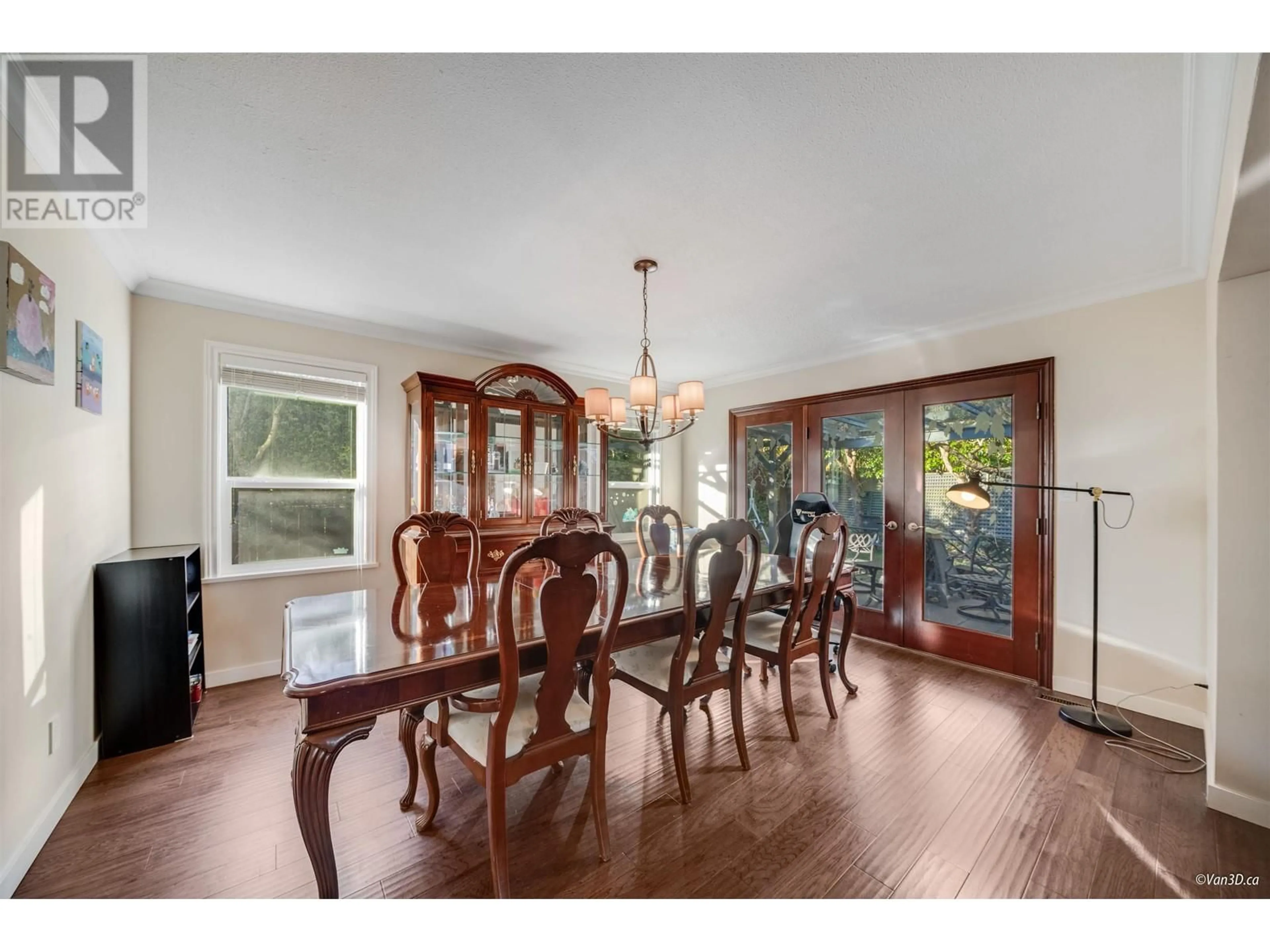 Dining room, wood/laminate floor for 9111 MASKALL DRIVE, Richmond British Columbia V7E5L1