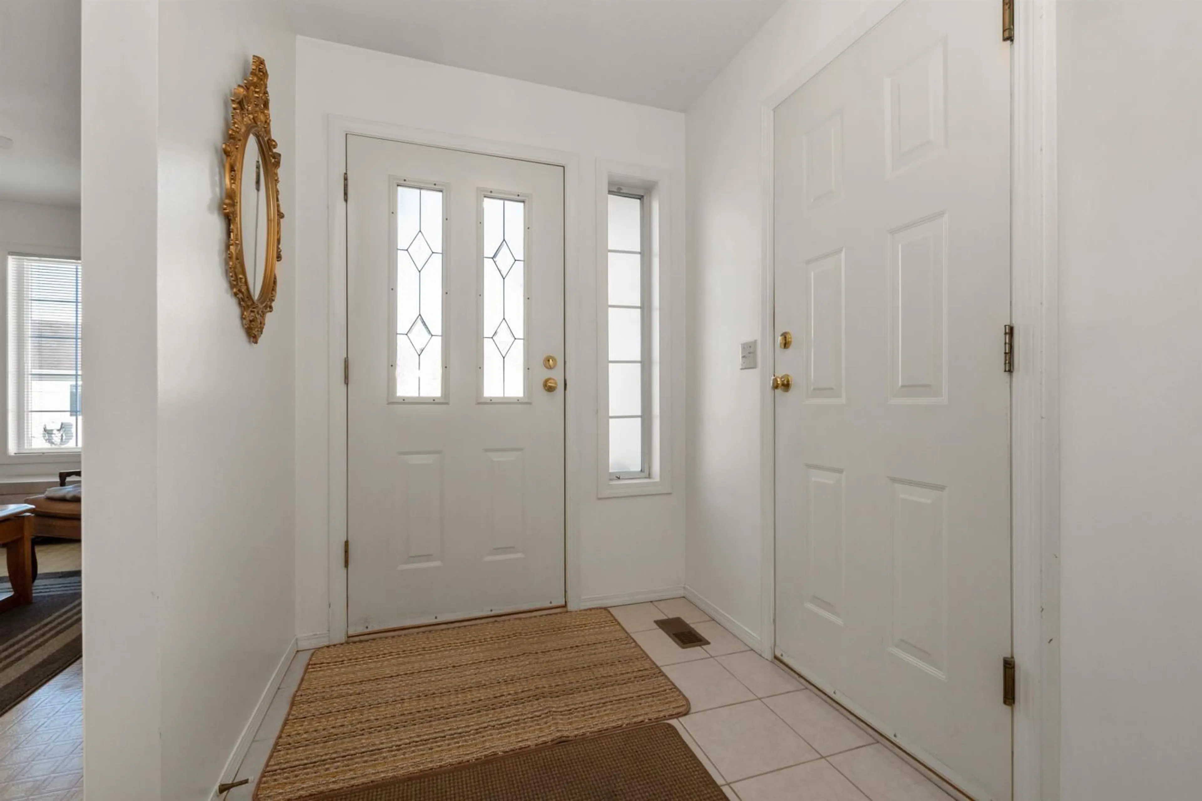 Indoor entryway for 15 8500 YOUNG ROAD|Chilliwack Proper Sou, Chilliwack British Columbia V2P4P1