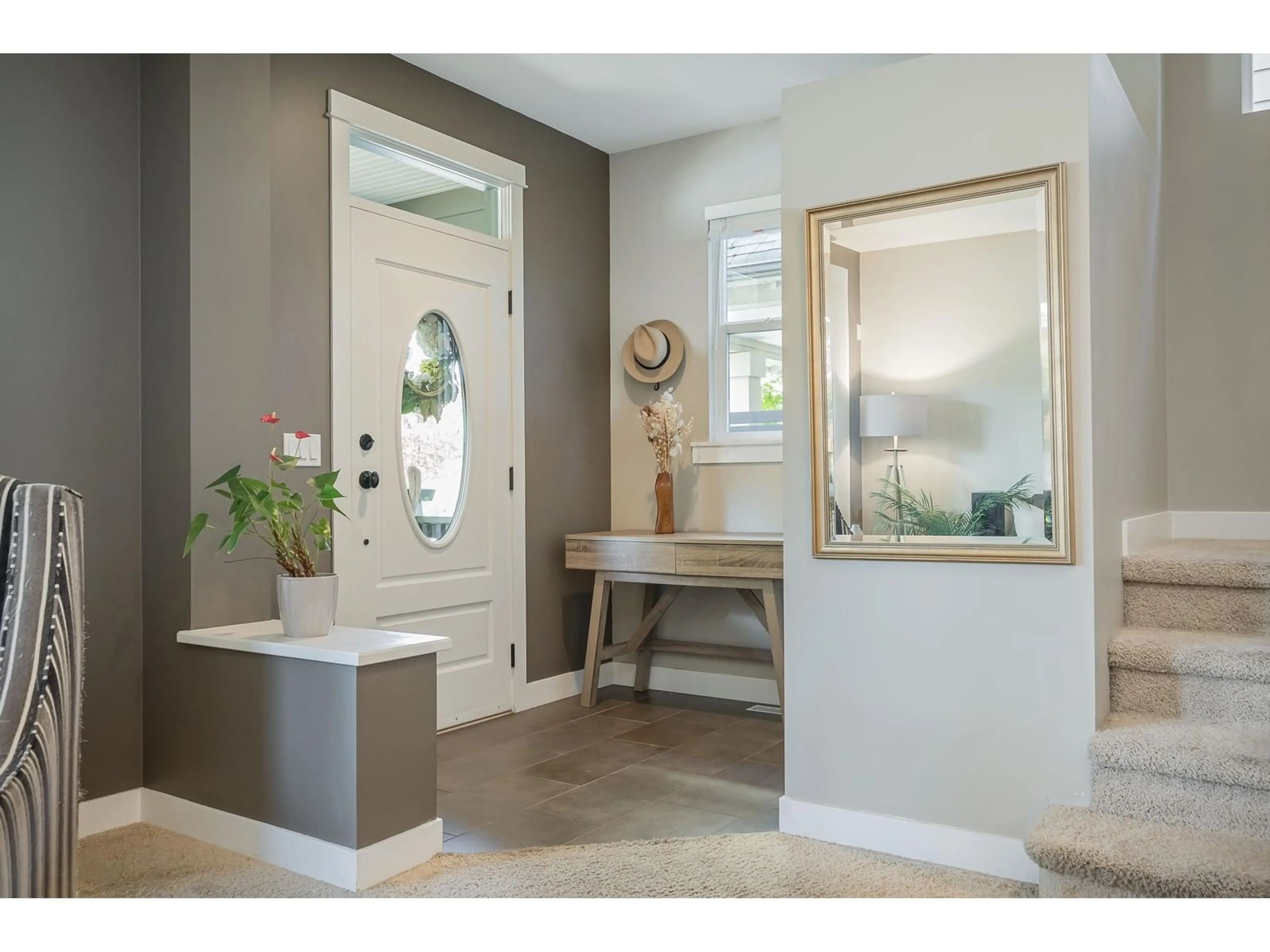 Indoor entryway for 9352 SINGH STREET, Langley British Columbia V1M4G2