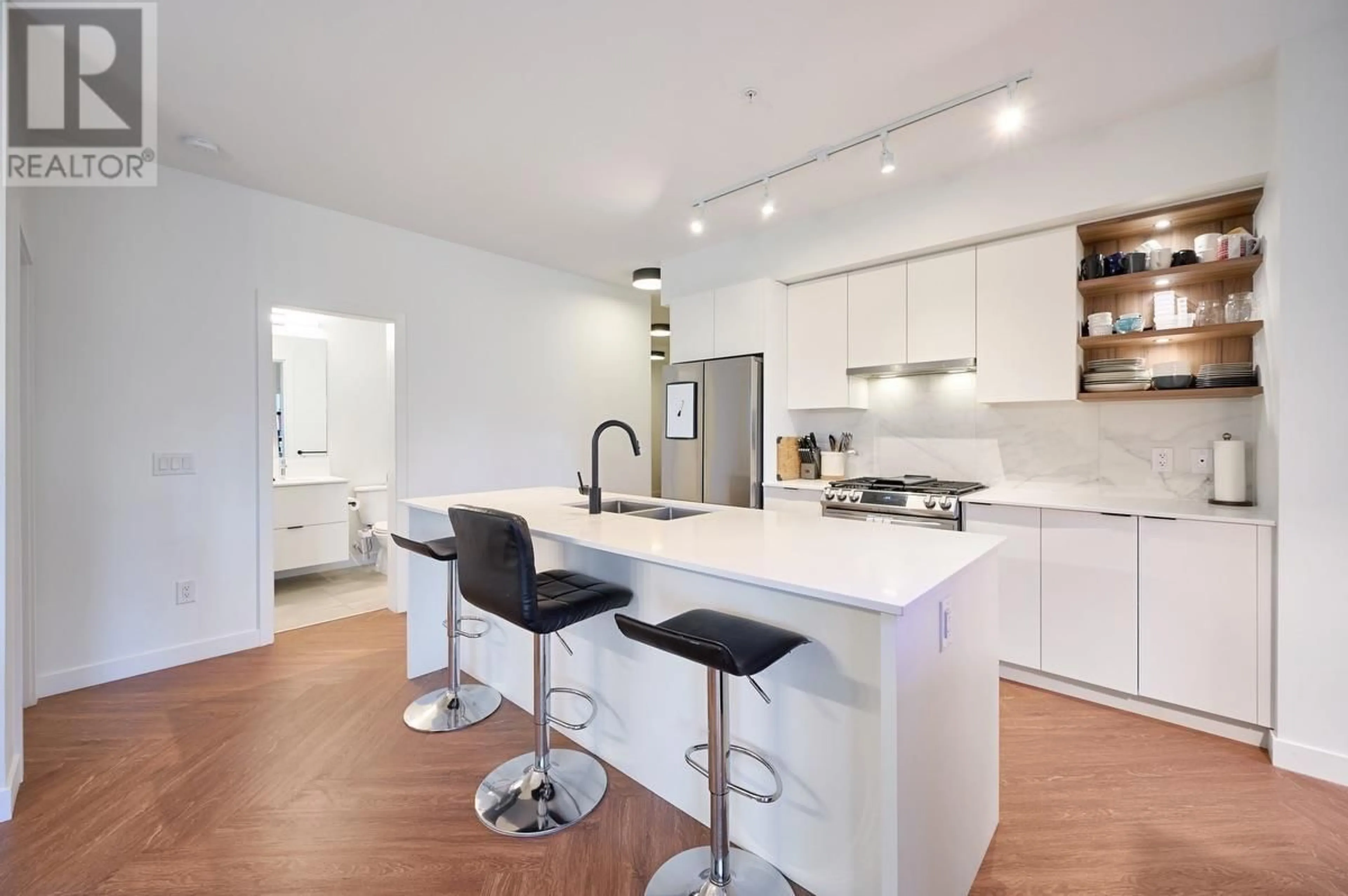 Open concept kitchen, unknown for 318 - 3229 ST JOHNS STREET, Port Moody British Columbia V3H0M4