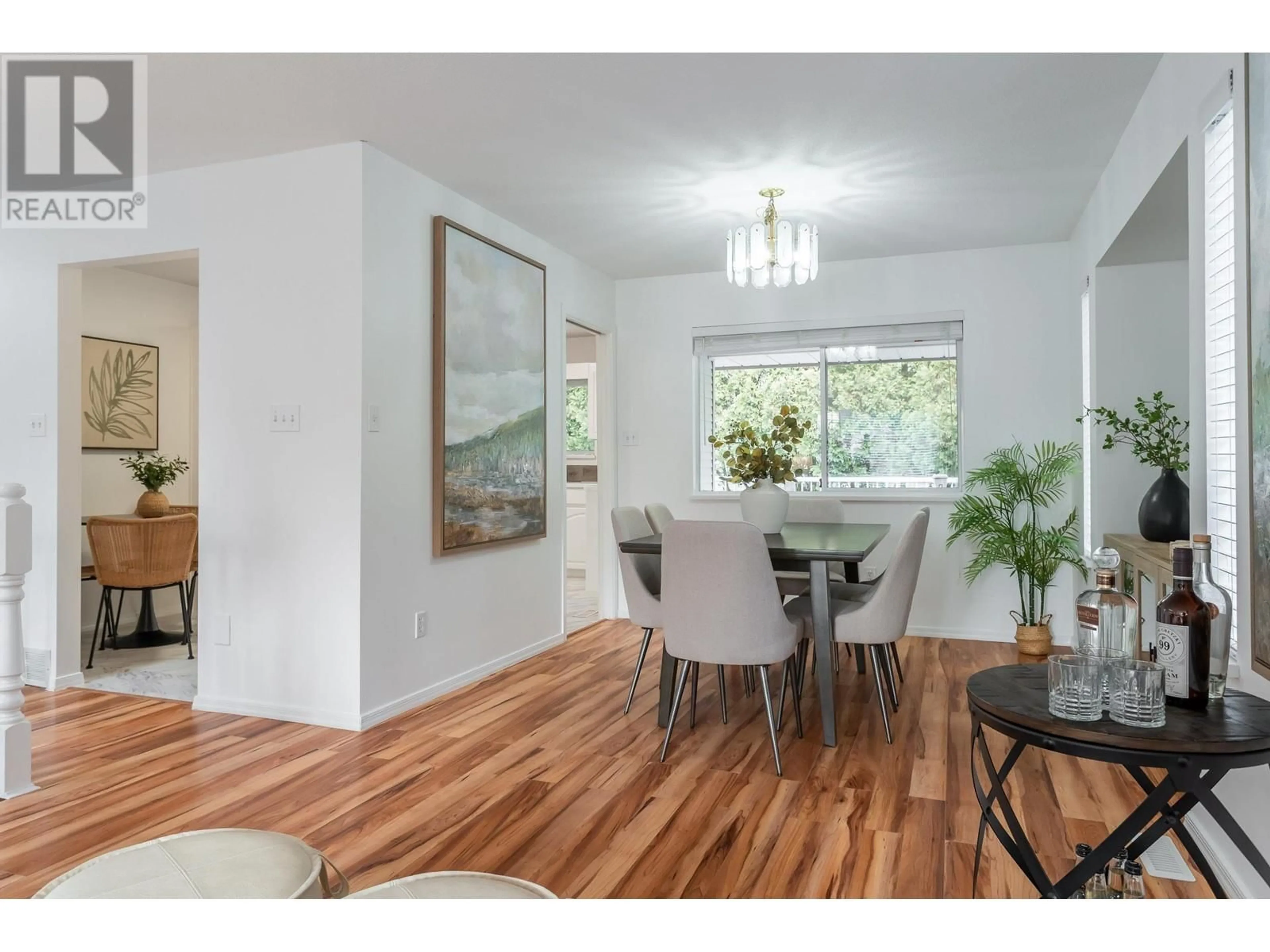 Dining room, wood/laminate floor for 21209 DEWDNEY TRUNK ROAD, Maple Ridge British Columbia V2X3G1