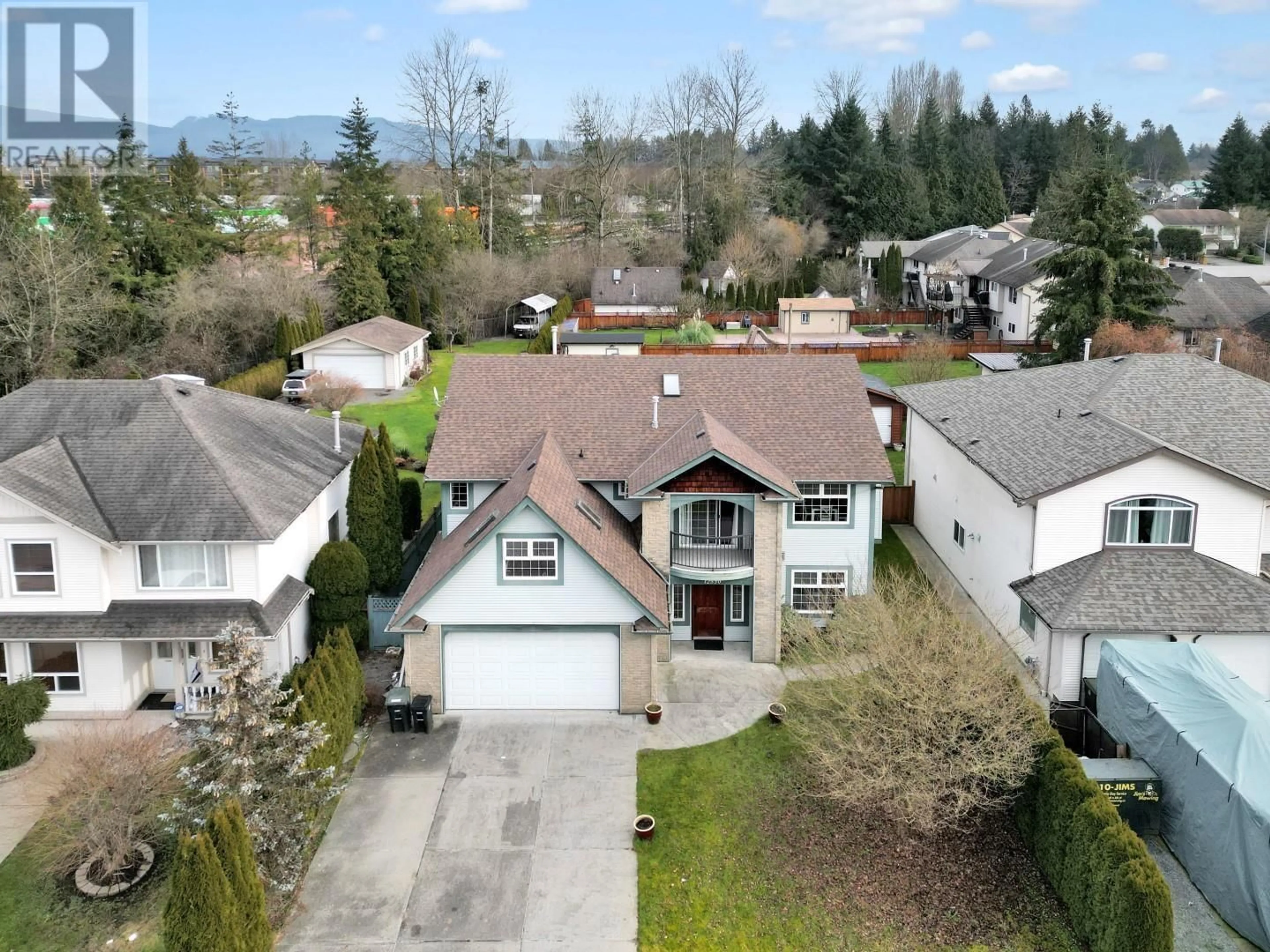 A pic from outside/outdoor area/front of a property/back of a property/a pic from drone, street for 12530 188 STREET, Pitt Meadows British Columbia V3Y2G9