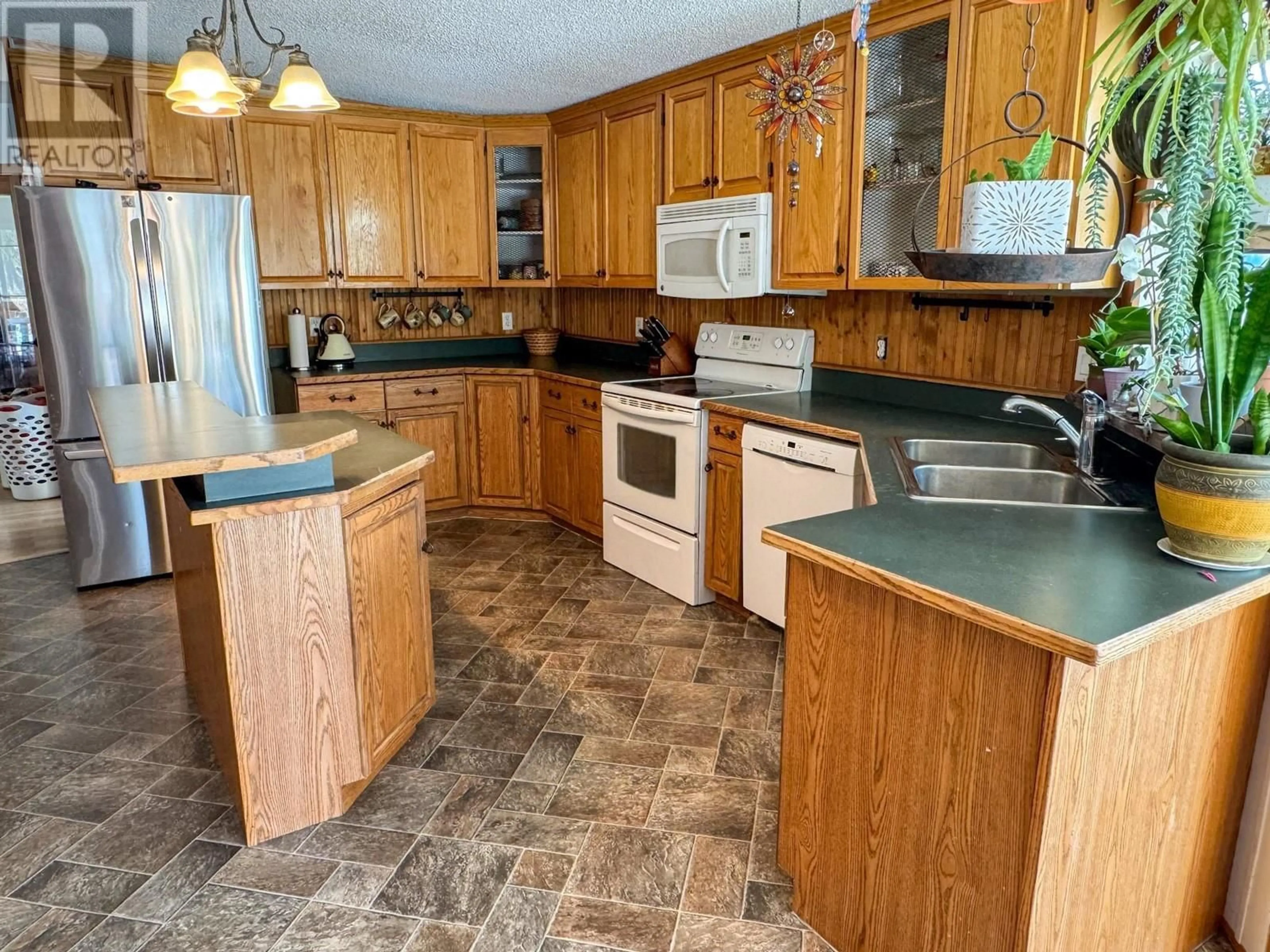 Standard kitchen, ceramic/tile floor for 1381 E ENGLEMANN ROAD, Houston British Columbia V0J1Z1