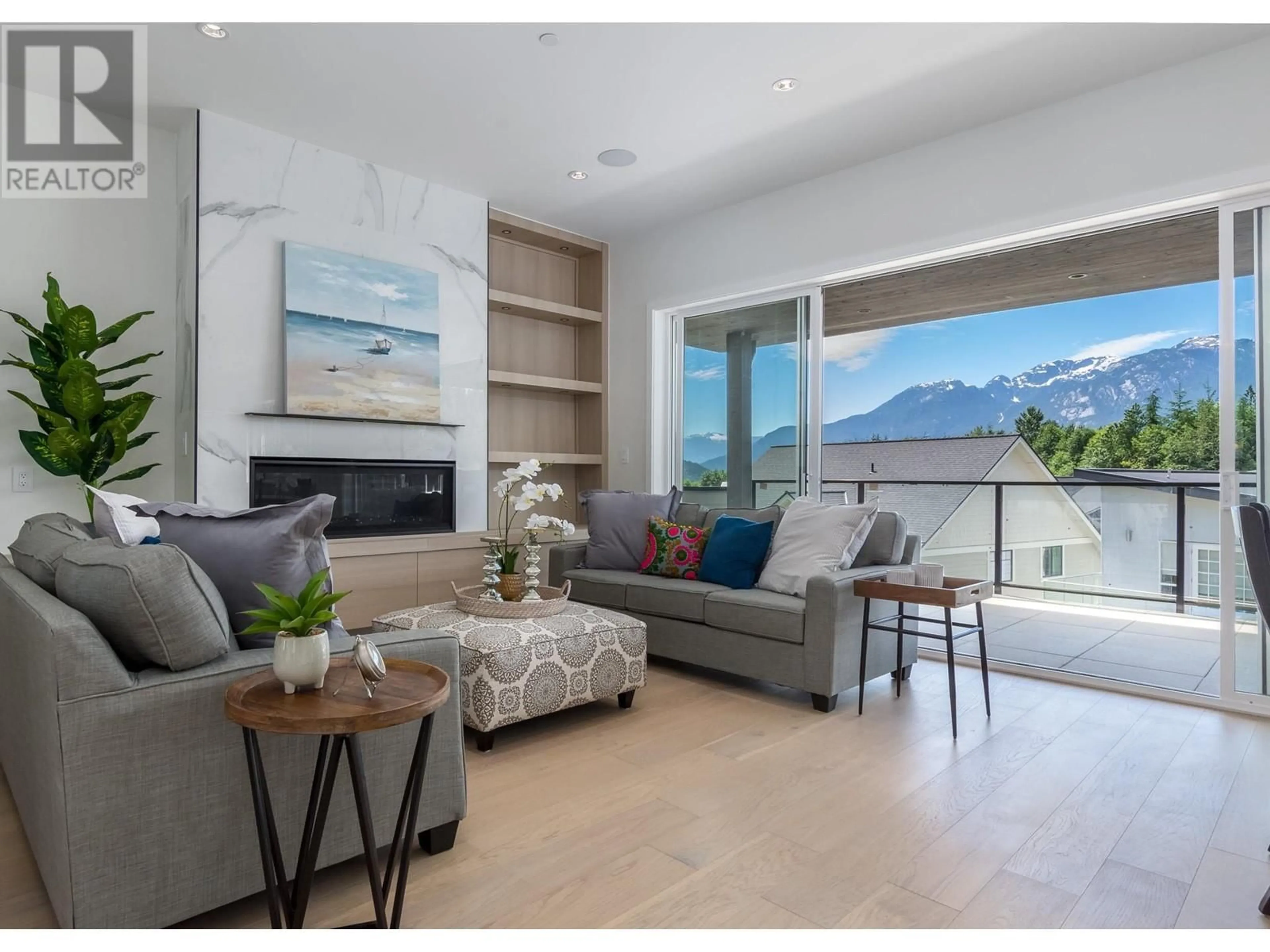 Living room with furniture, unknown for 9 - 3385 MAMQUAM ROAD, Squamish British Columbia V8B0E3