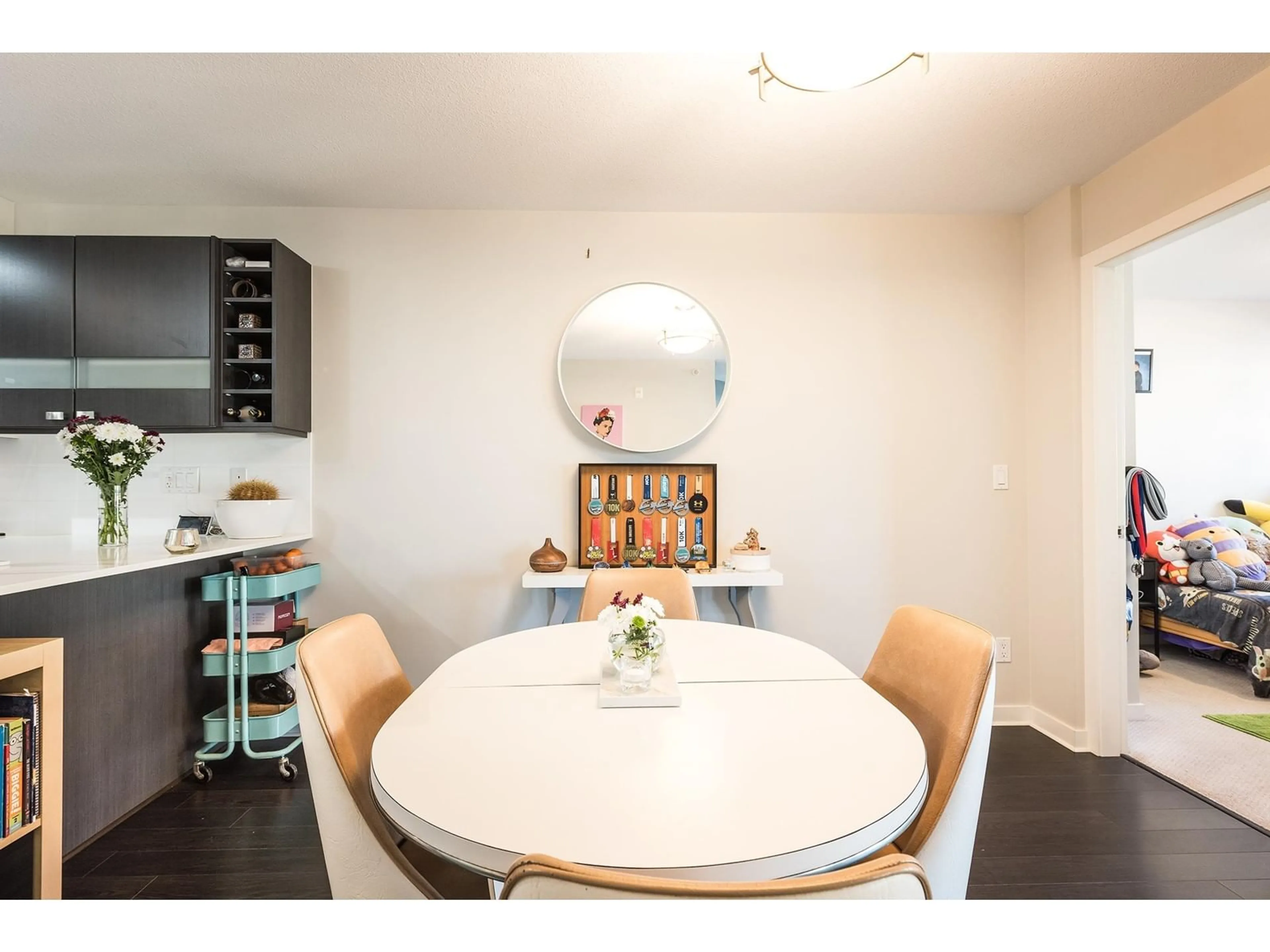 Dining room, wood/laminate floor for 417 21009 56 AVENUE, Langley British Columbia V3A0C9