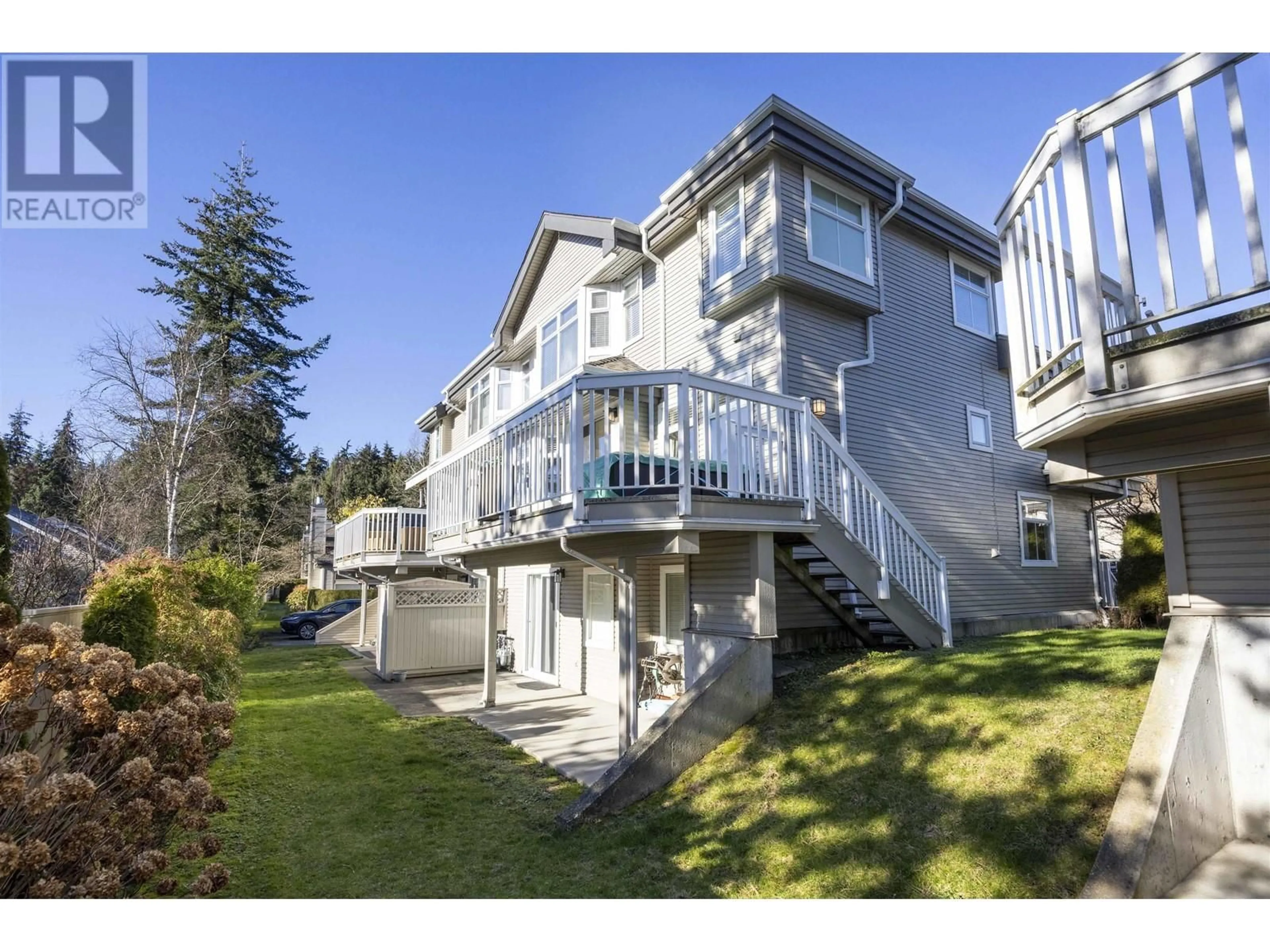 A pic from outside/outdoor area/front of a property/back of a property/a pic from drone, unknown for 817 ROCHE POINT DRIVE, North Vancouver British Columbia V7H2W3