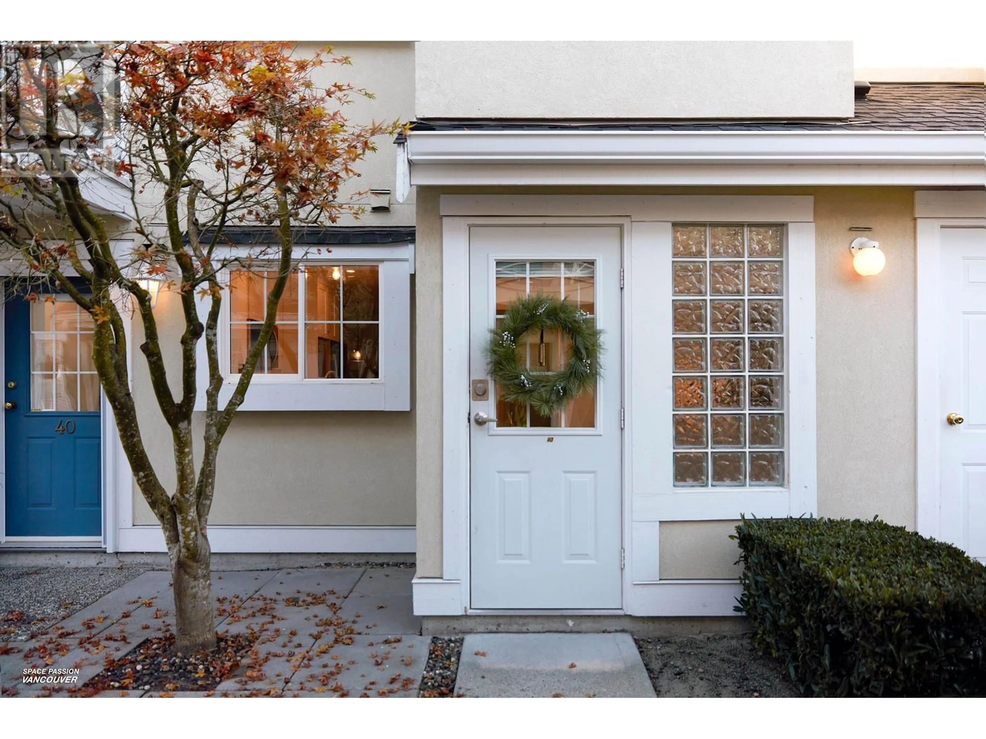 Indoor entryway for 40 23560 119 AVENUE, Maple Ridge British Columbia V4R2P5