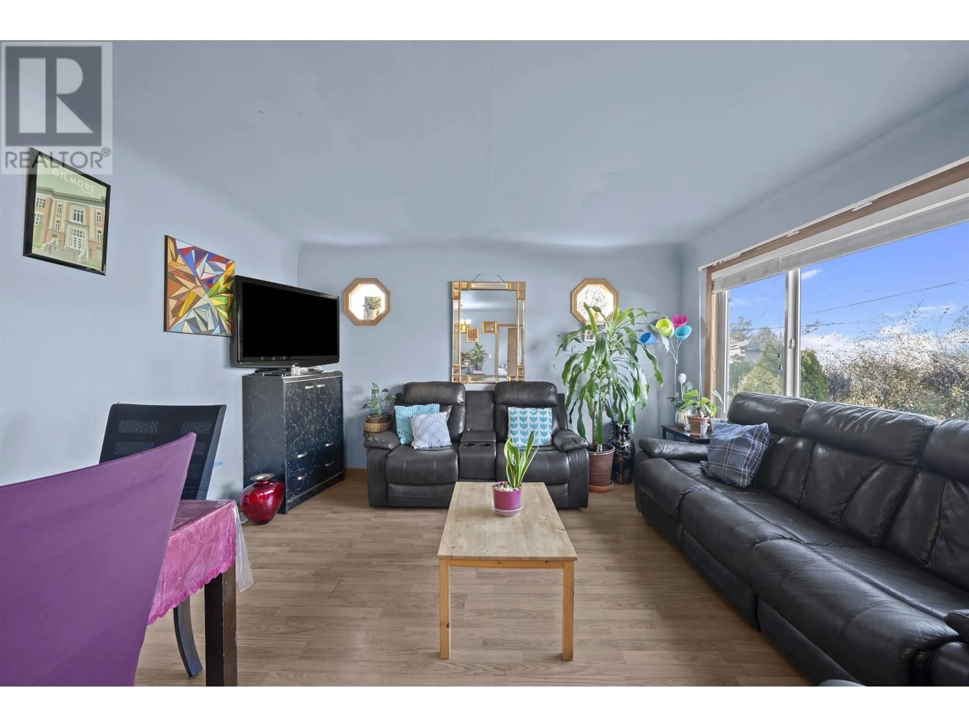 Living room with furniture, wood/laminate floor for 2238 EDINBURGH STREET, New Westminster British Columbia V3M2Y1