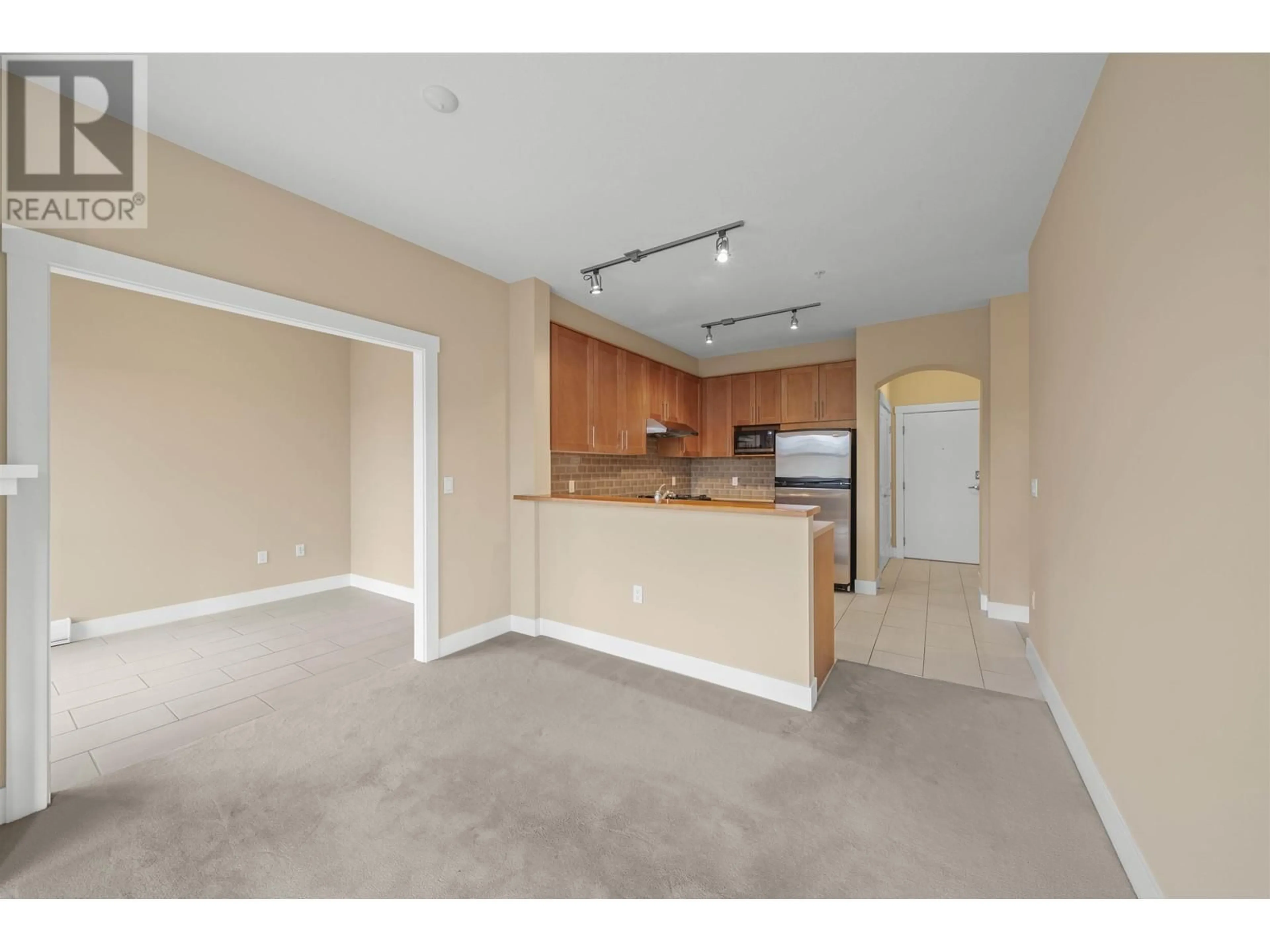 A pic of a room for 317 2083 W 33 AVENUE, Vancouver British Columbia V6M4M6