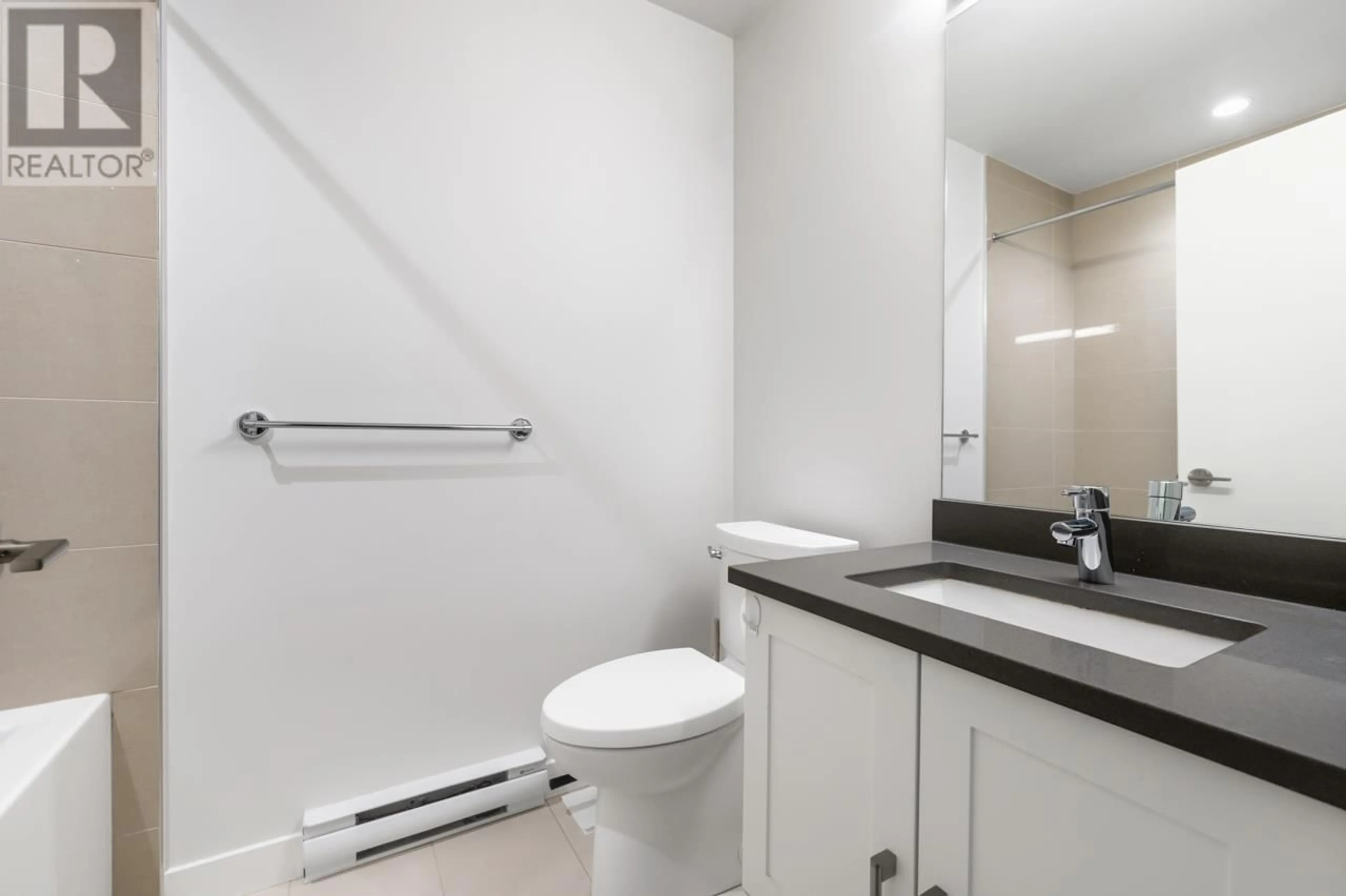 Standard bathroom, unknown for 27 - 10233 RIVER DRIVE, Richmond British Columbia V6X1Z2