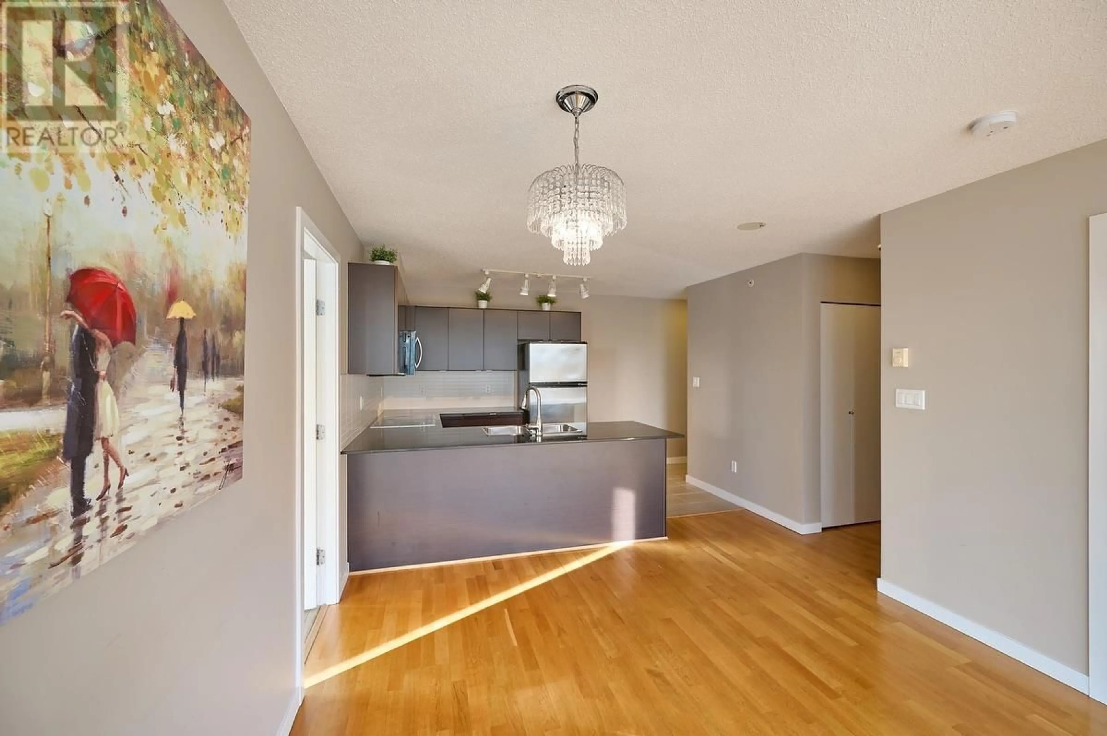 Open concept kitchen, wood/laminate floor for 1406 4118 DAWSON STREET, Burnaby British Columbia V5C0A3