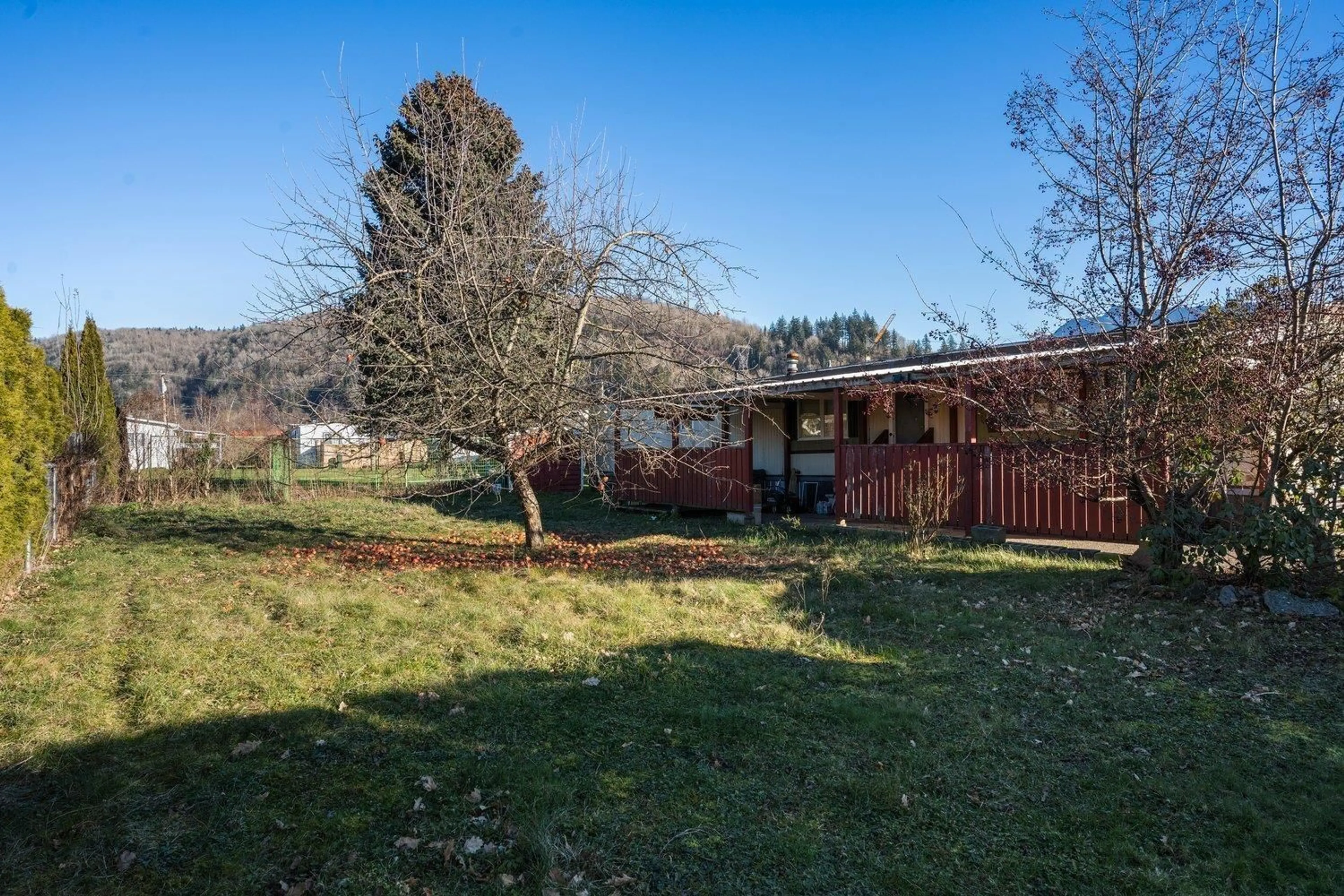 A pic from outside/outdoor area/front of a property/back of a property/a pic from drone, mountain view for 35 1884 HEATH ROAD|Agassiz, Agassiz British Columbia V0M1A2