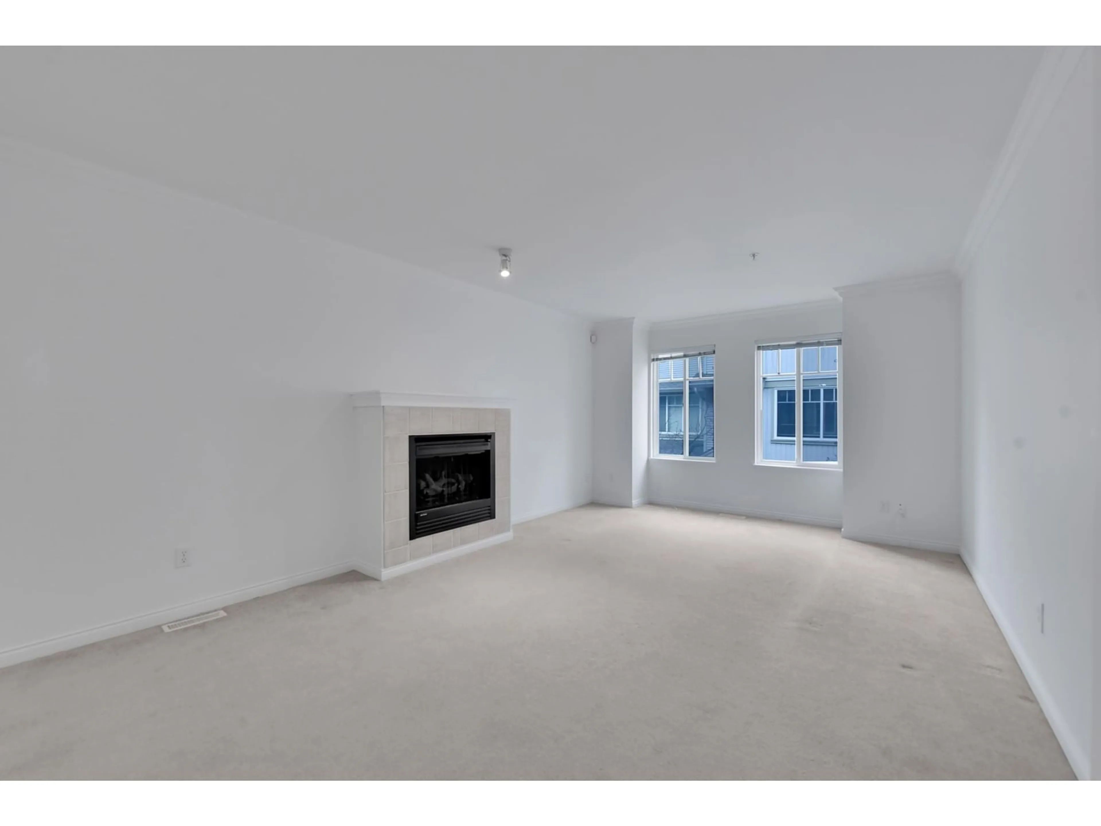 A pic of a room for 76 - 12040 68, Surrey British Columbia V3W1P5