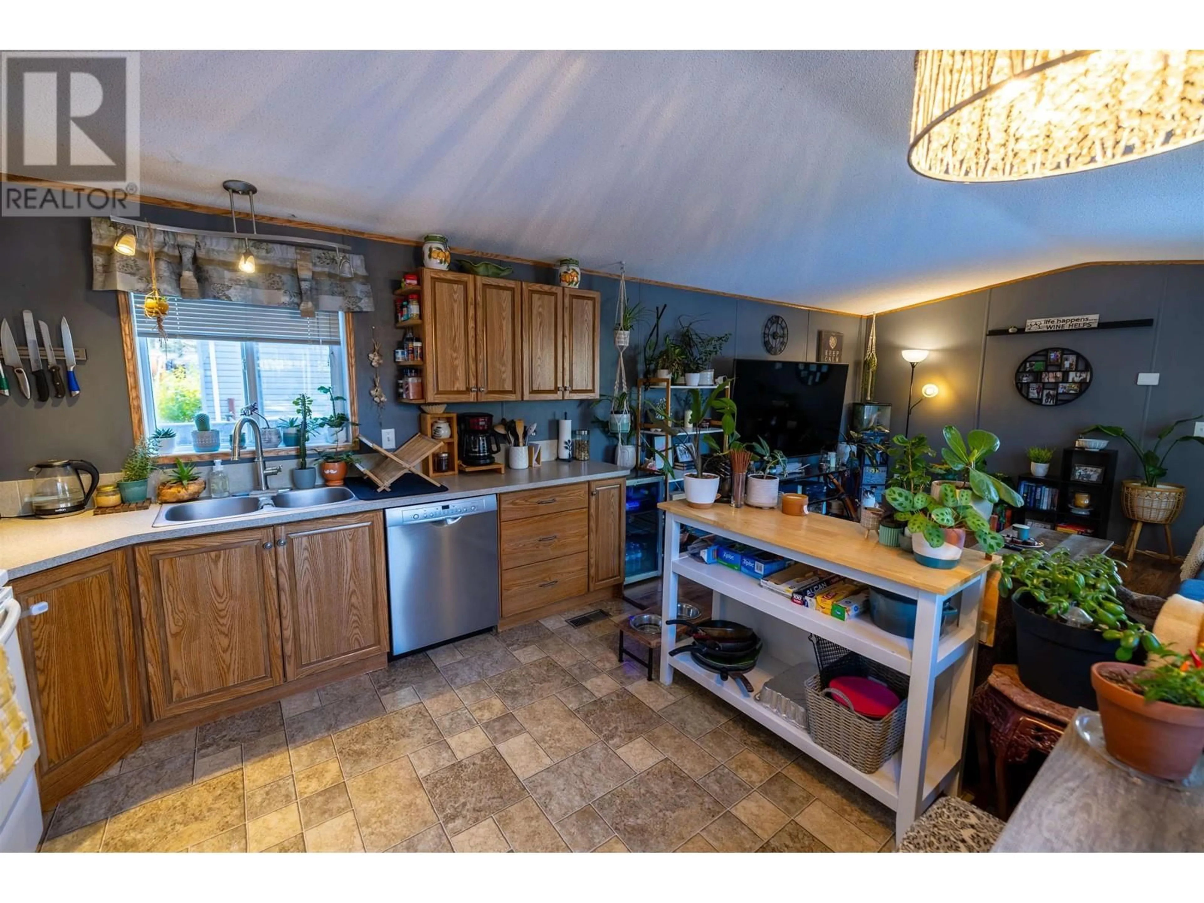 Open concept kitchen, unknown for 6827 HELM DRIVE, Prince George British Columbia V2K3S9