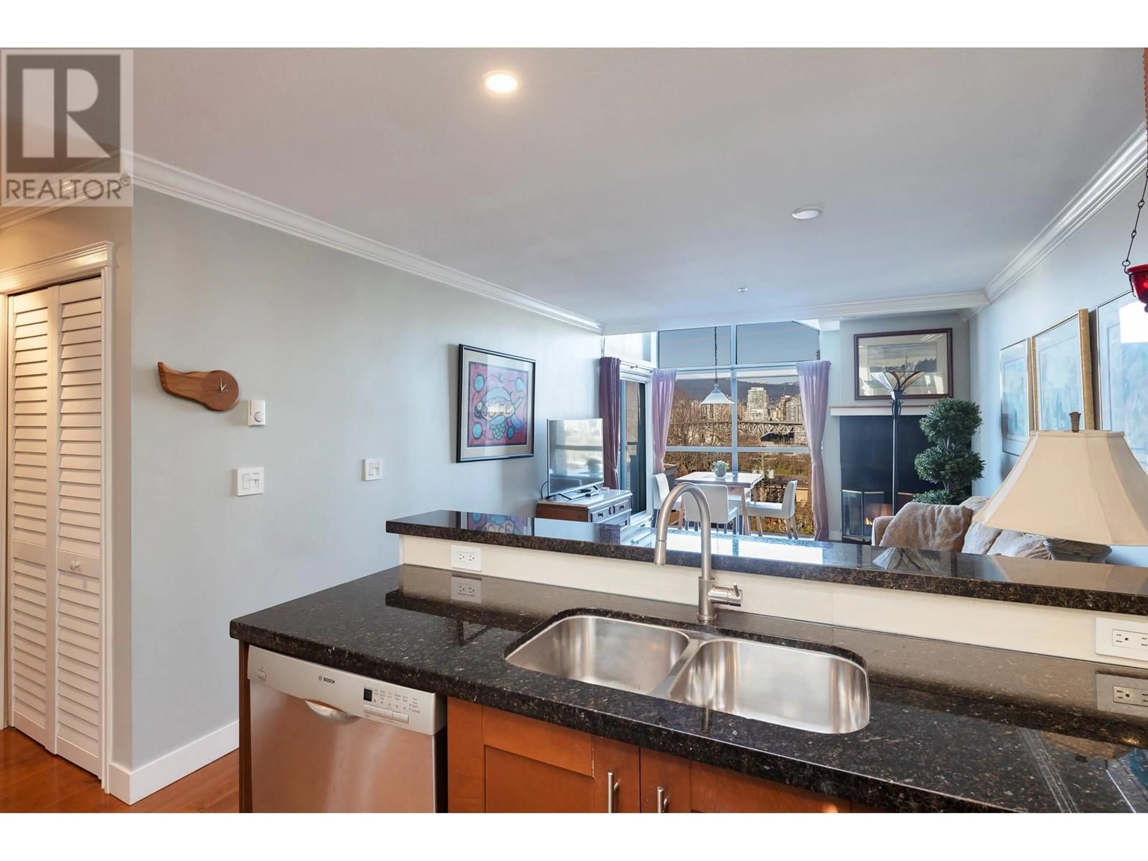 Open concept kitchen, unknown for PH2 1195 W 8TH AVENUE, Vancouver British Columbia V6H1C5