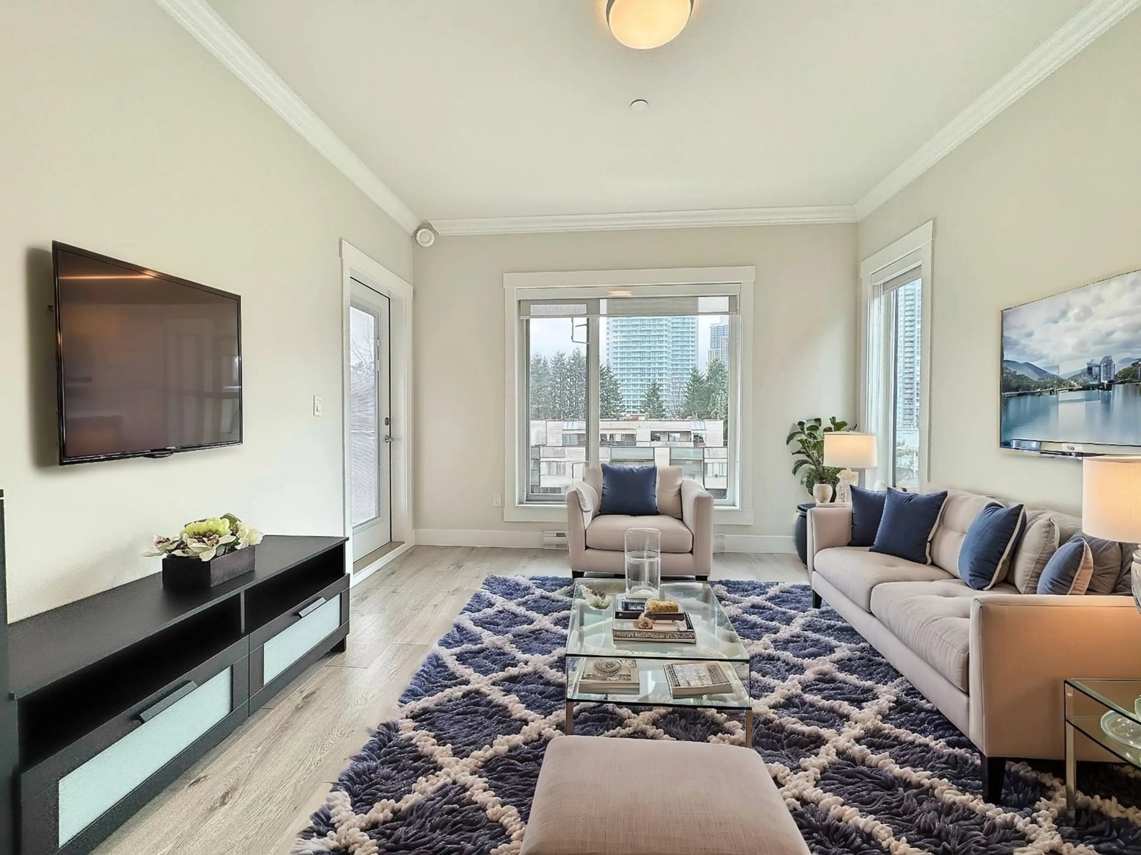 Living room with furniture, unknown for 301 - 13799 101, Surrey British Columbia V3T0N9