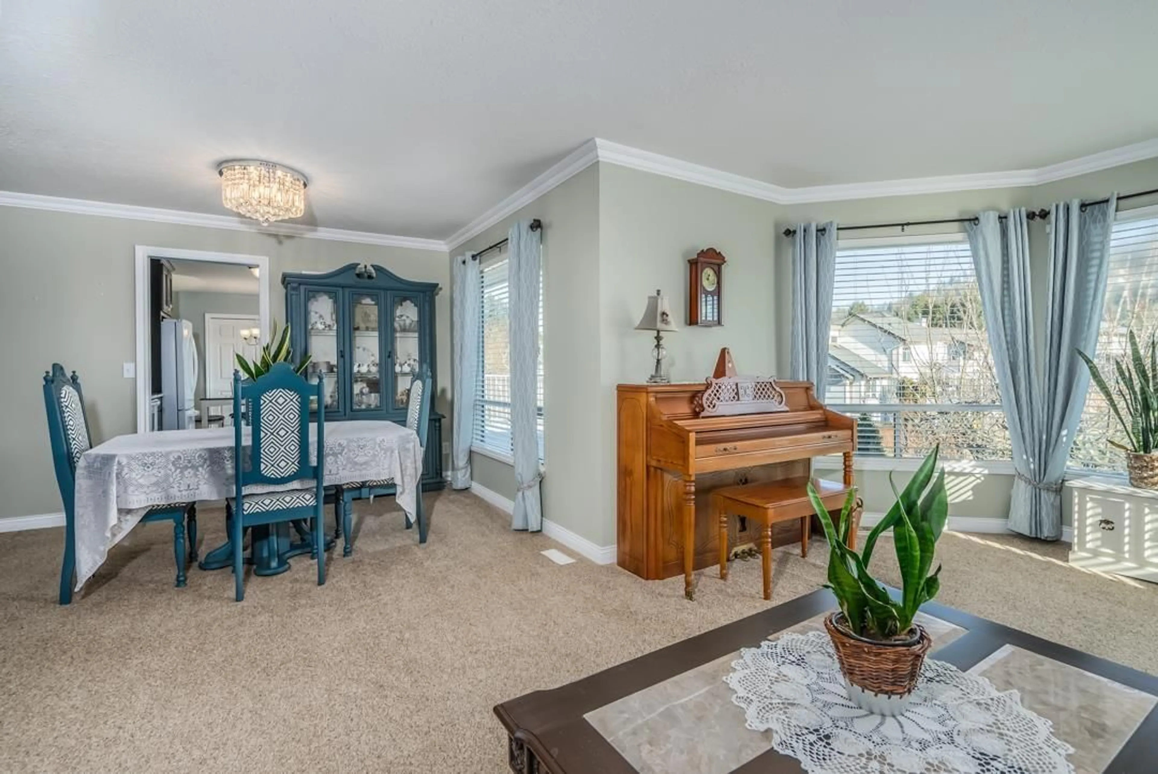 Living room with furniture, unknown for 2649 MCADAM, Abbotsford British Columbia V2S7J4