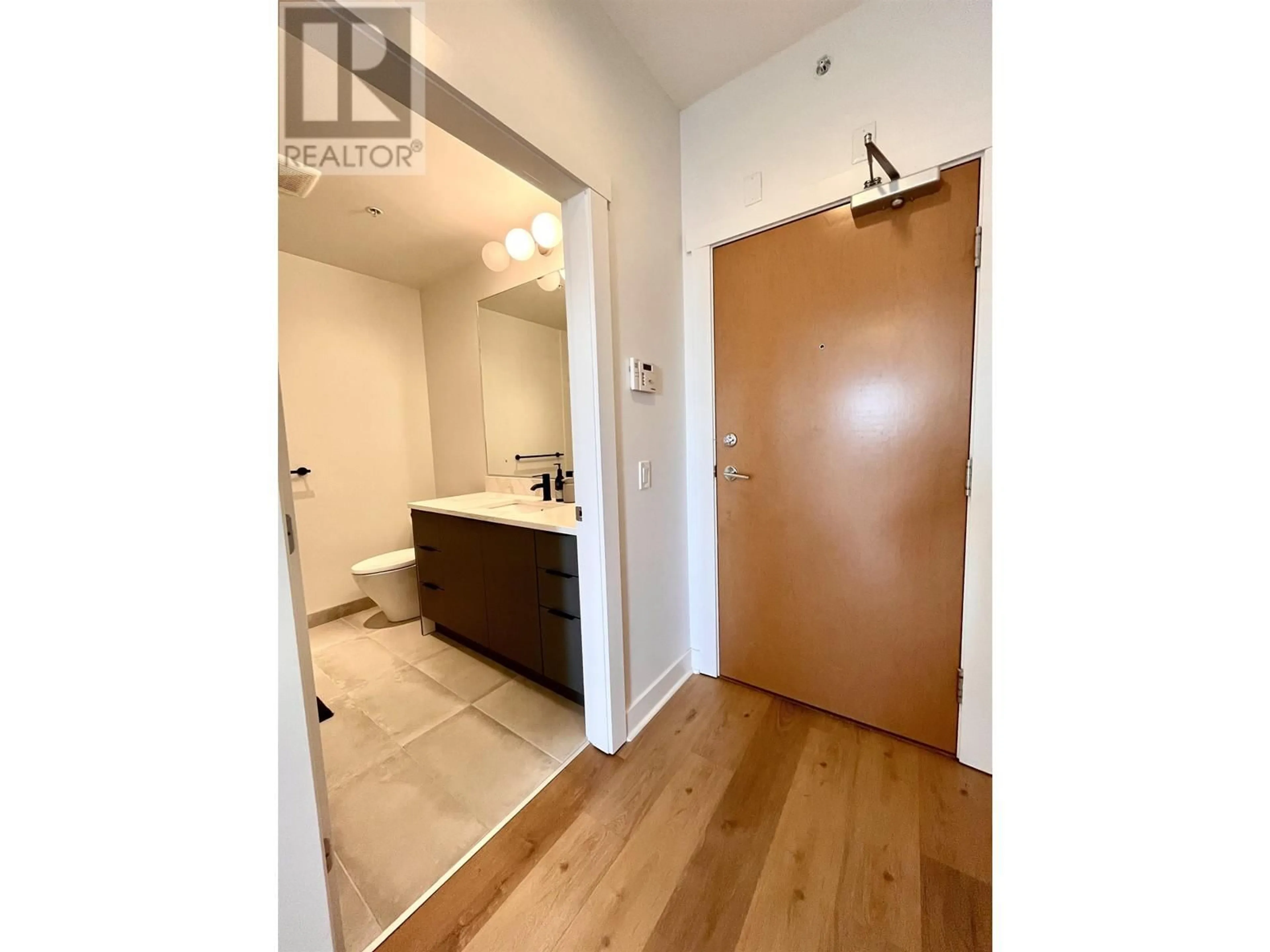 Indoor entryway for 1505 1833 CROWE STREET, Vancouver British Columbia V5Y0A2