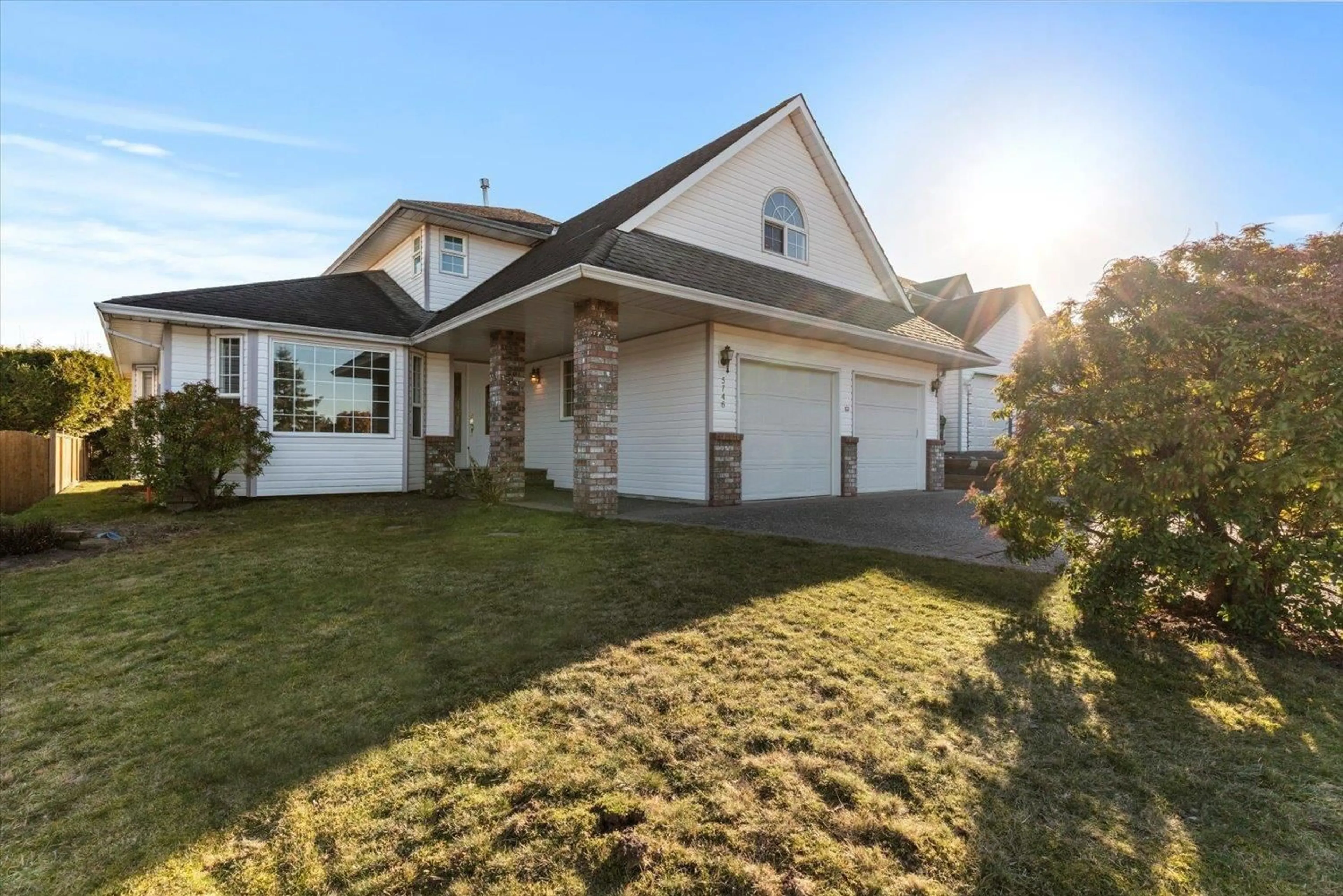 Home with vinyl exterior material, street for 5746 TYSON ROAD|Sardis South, Sardis British Columbia V2R3R6