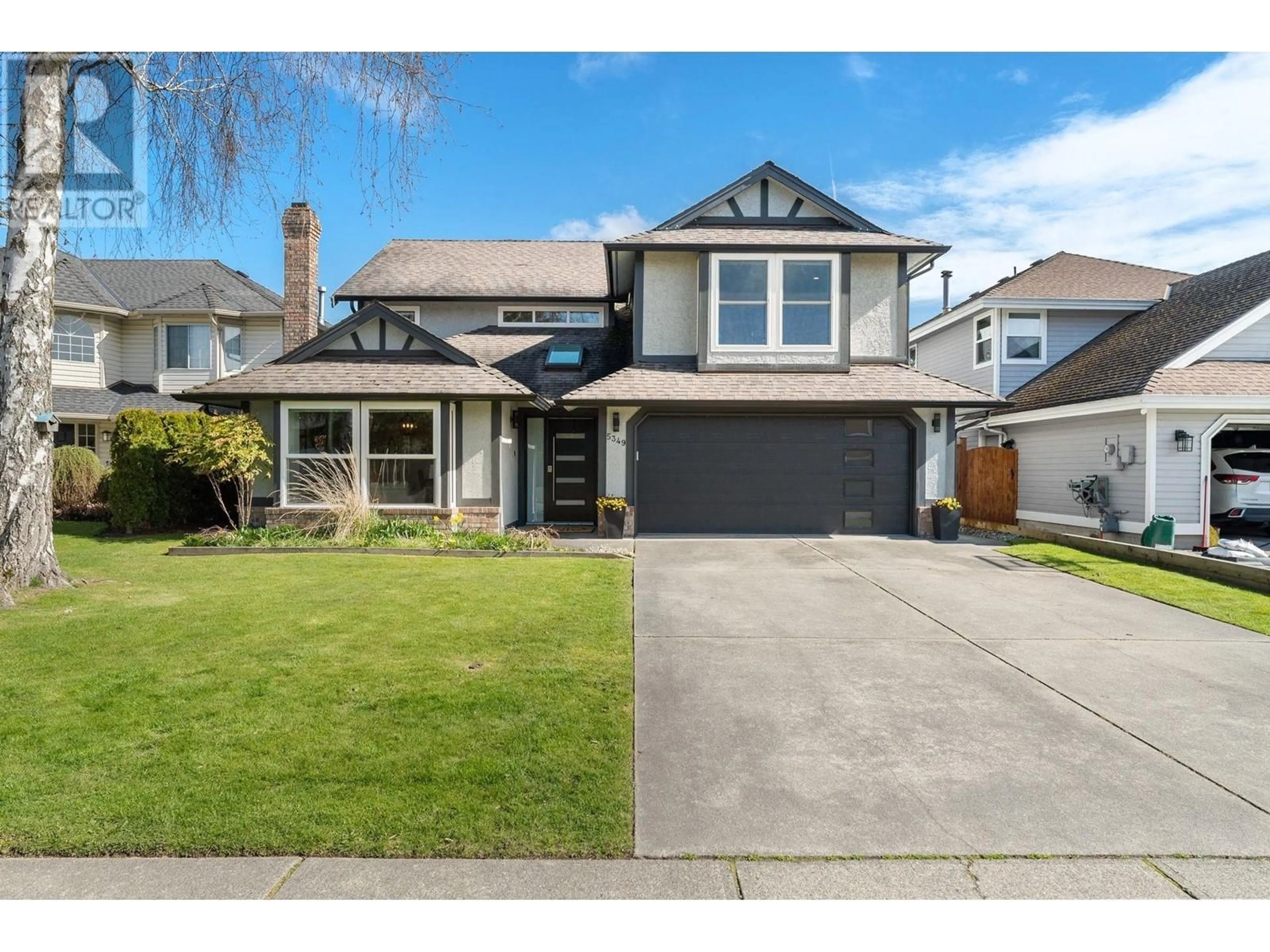 Home with vinyl exterior material, street for 5349 LAUREL WAY, Delta British Columbia V4K4H5