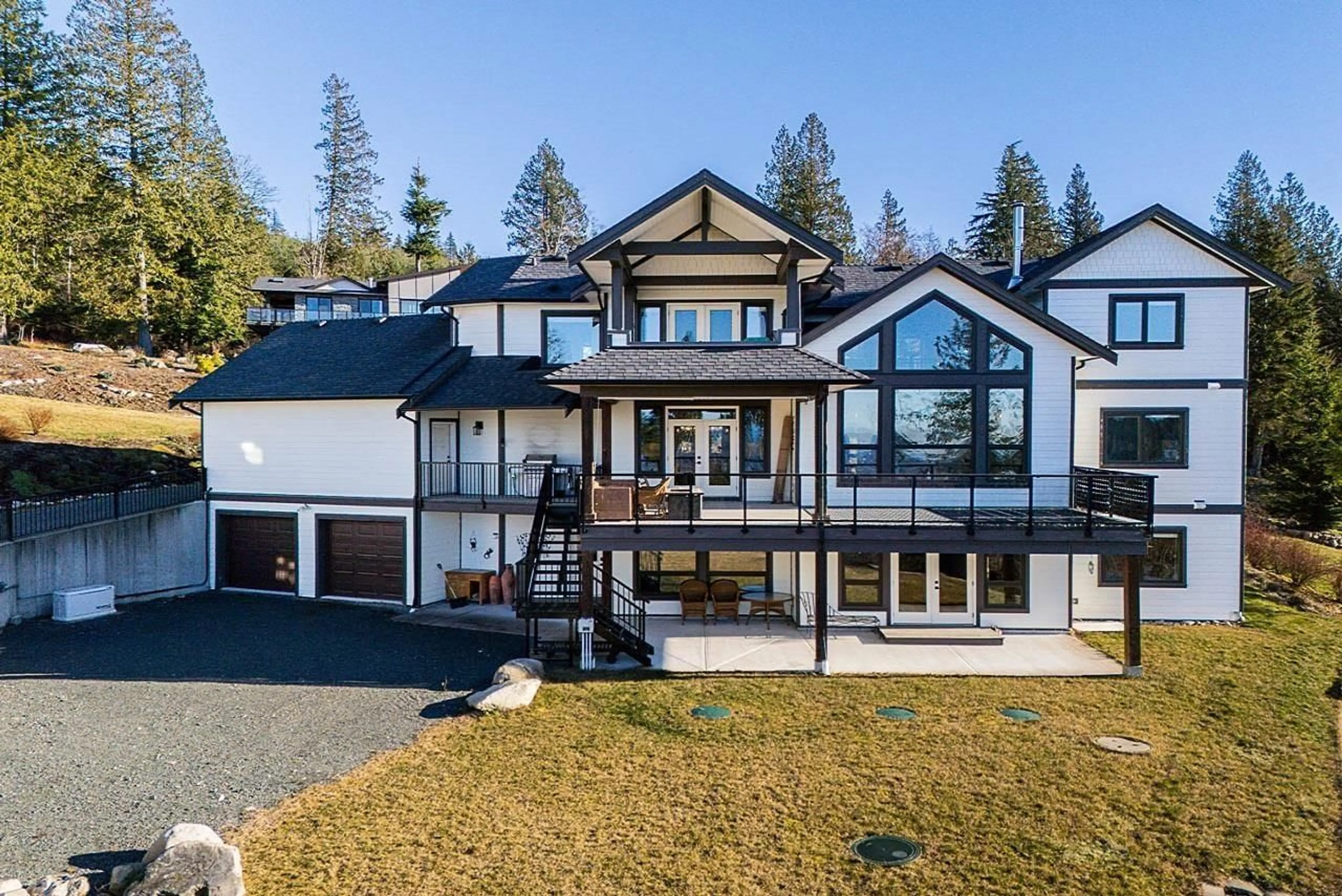 A pic from outside/outdoor area/front of a property/back of a property/a pic from drone, mountain view for 12 37885 BAKSTAD ROAD, Abbotsford British Columbia V3G0E4