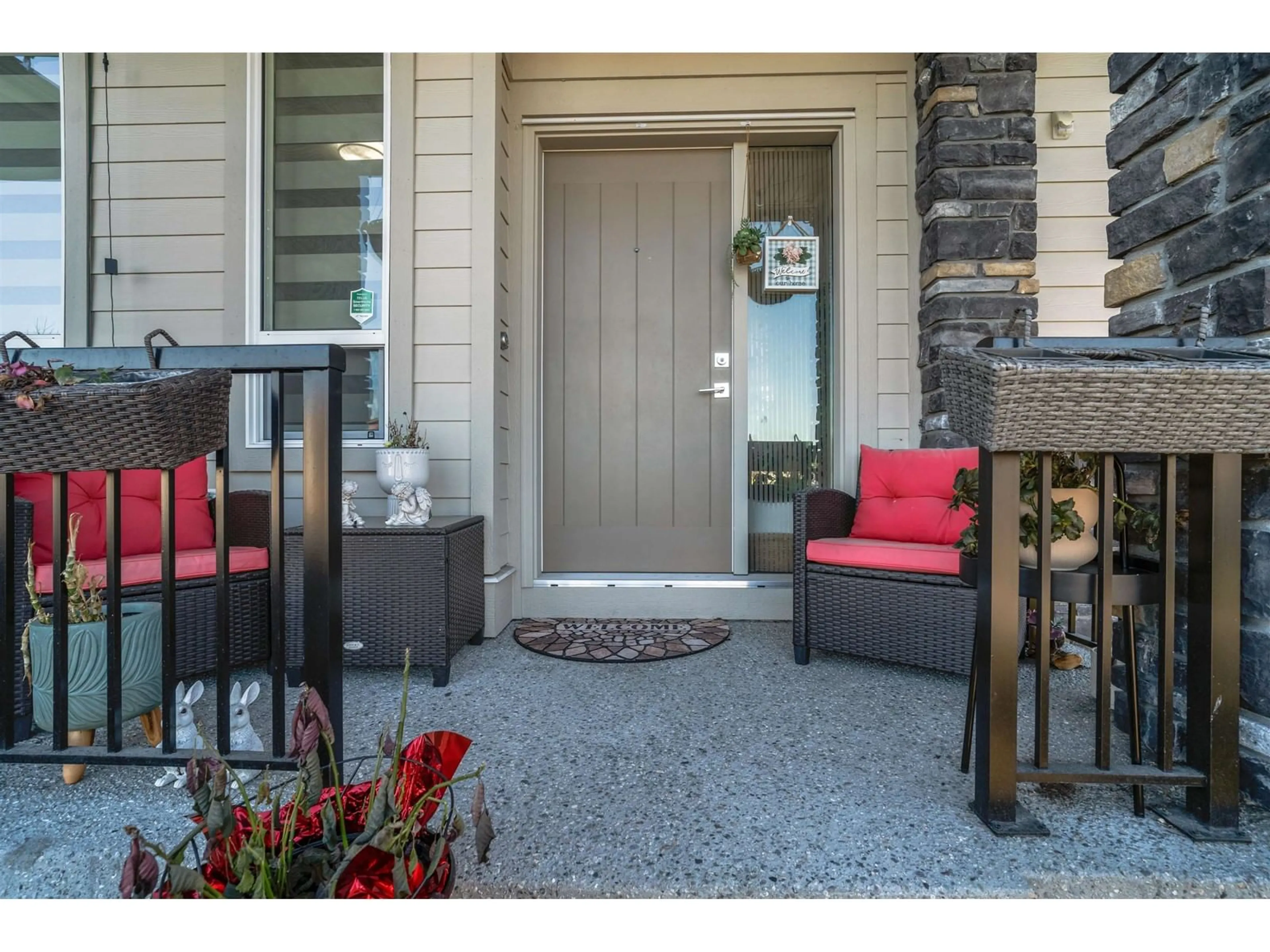 Indoor entryway for 20472 78 AVENUE, Langley British Columbia V2Y4K3