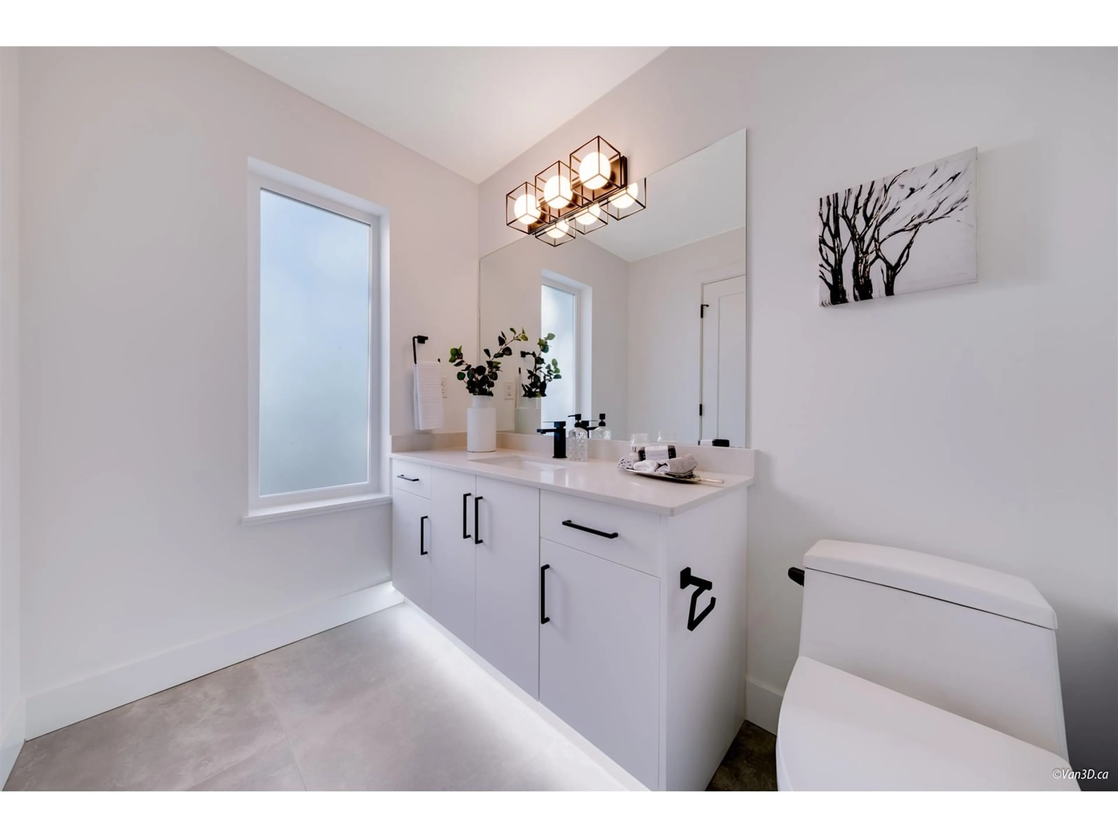 Contemporary bathroom, ceramic/tile floor for 35 12585 104A AVENUE, Surrey British Columbia V3V0G7