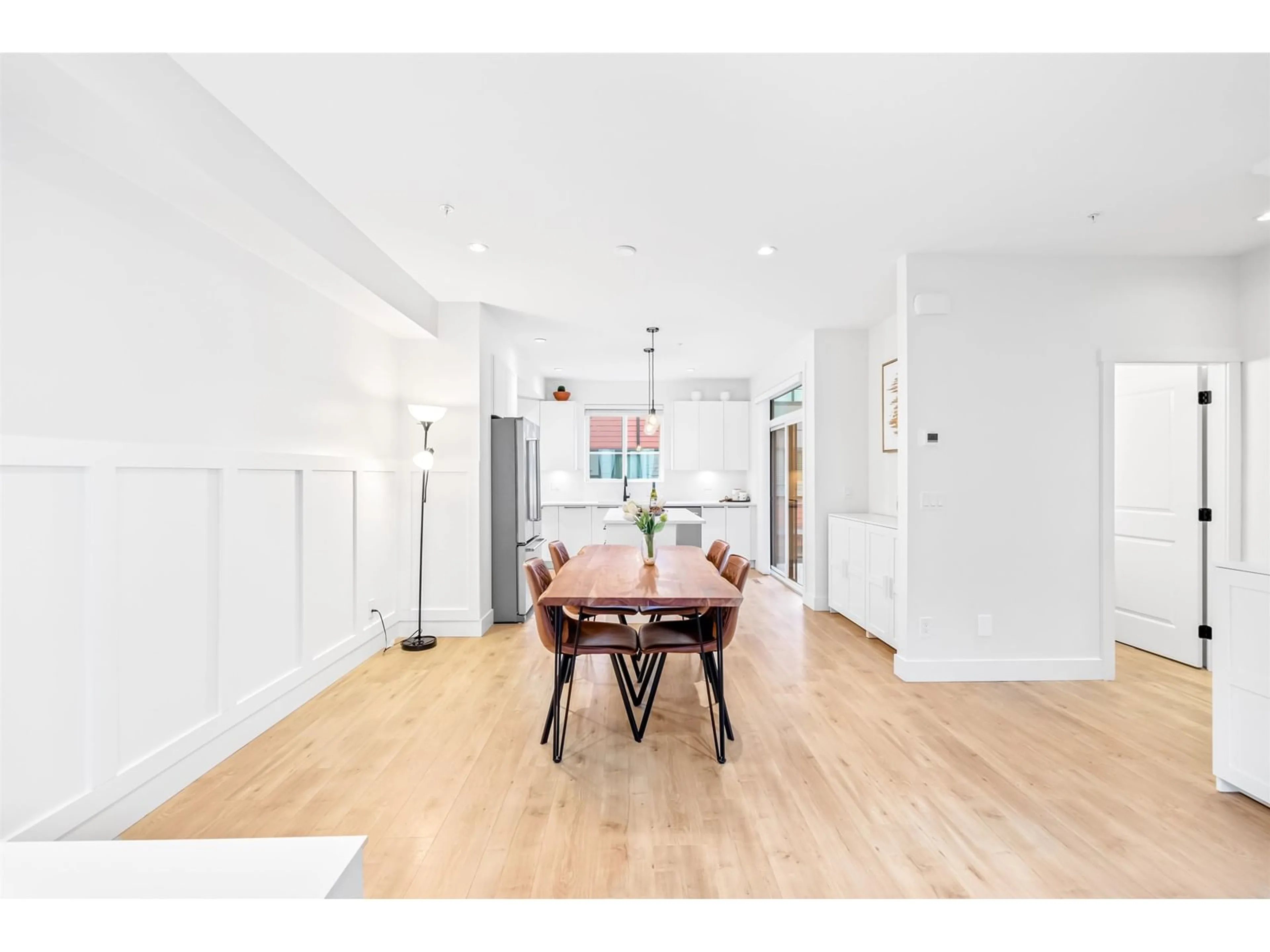 Dining room, wood/laminate floor for 18 19897 75A AVENUE, Langley British Columbia V2Y3S2