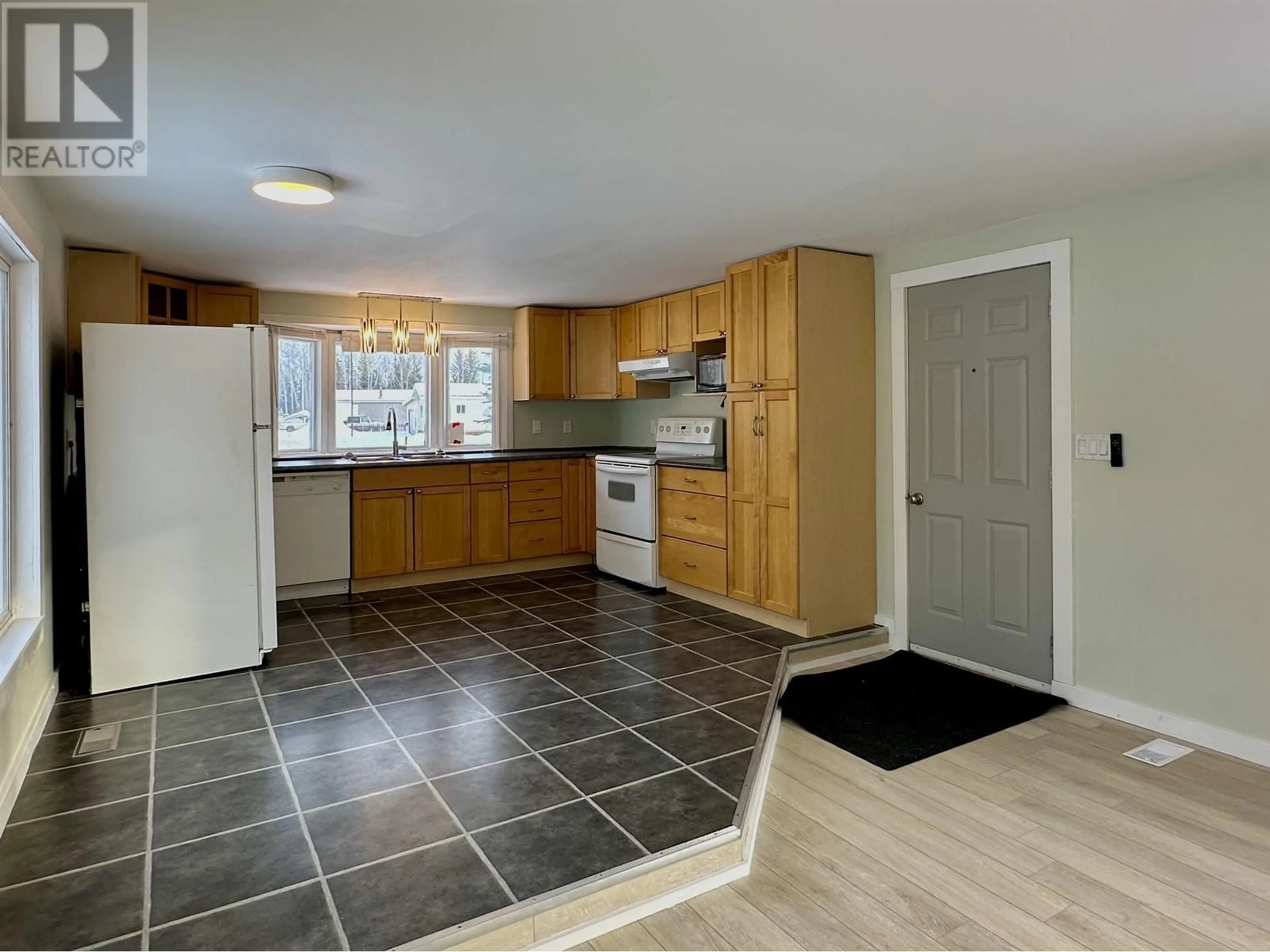 Unknown for 1 - 2963 KLAHANNIE DRIVE, Fort Nelson British Columbia V0C1R0