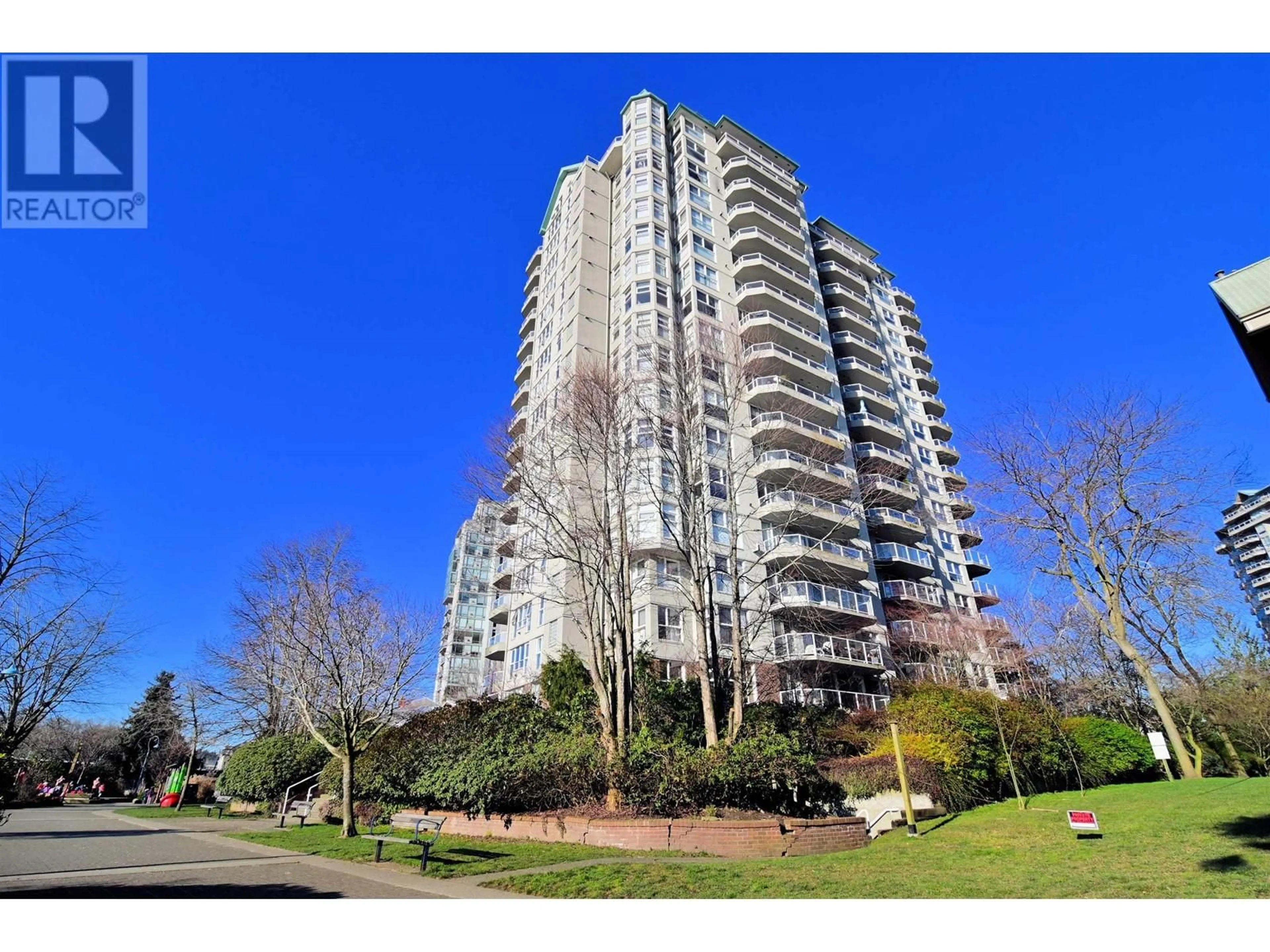 A pic from outside/outdoor area/front of a property/back of a property/a pic from drone, building for 1605 1250 QUAYSIDE DRIVE, New Westminster British Columbia V3M6E2