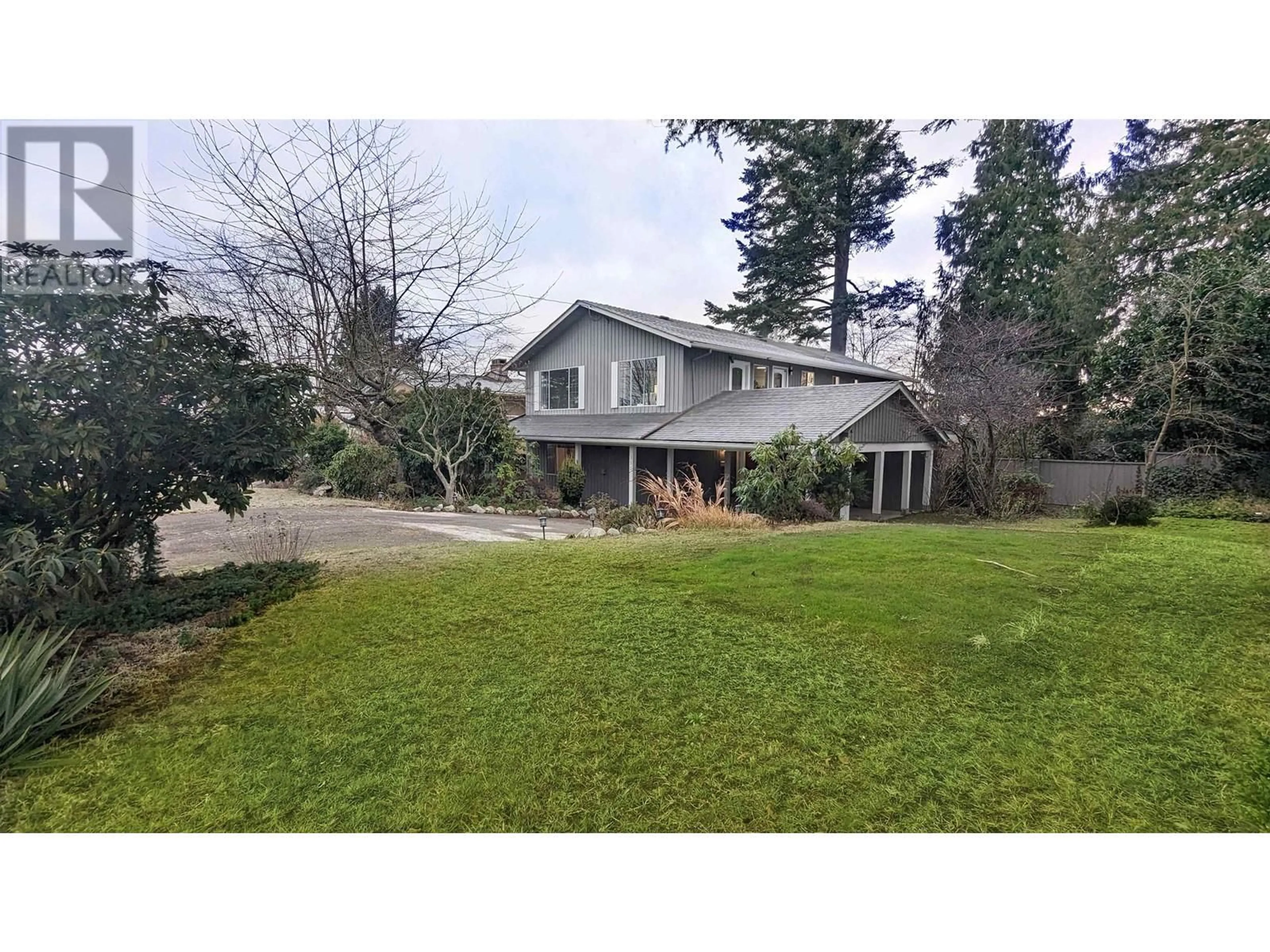 A pic from outside/outdoor area/front of a property/back of a property/a pic from drone, unknown for 350 52A STREET, Delta British Columbia V4M2Z9