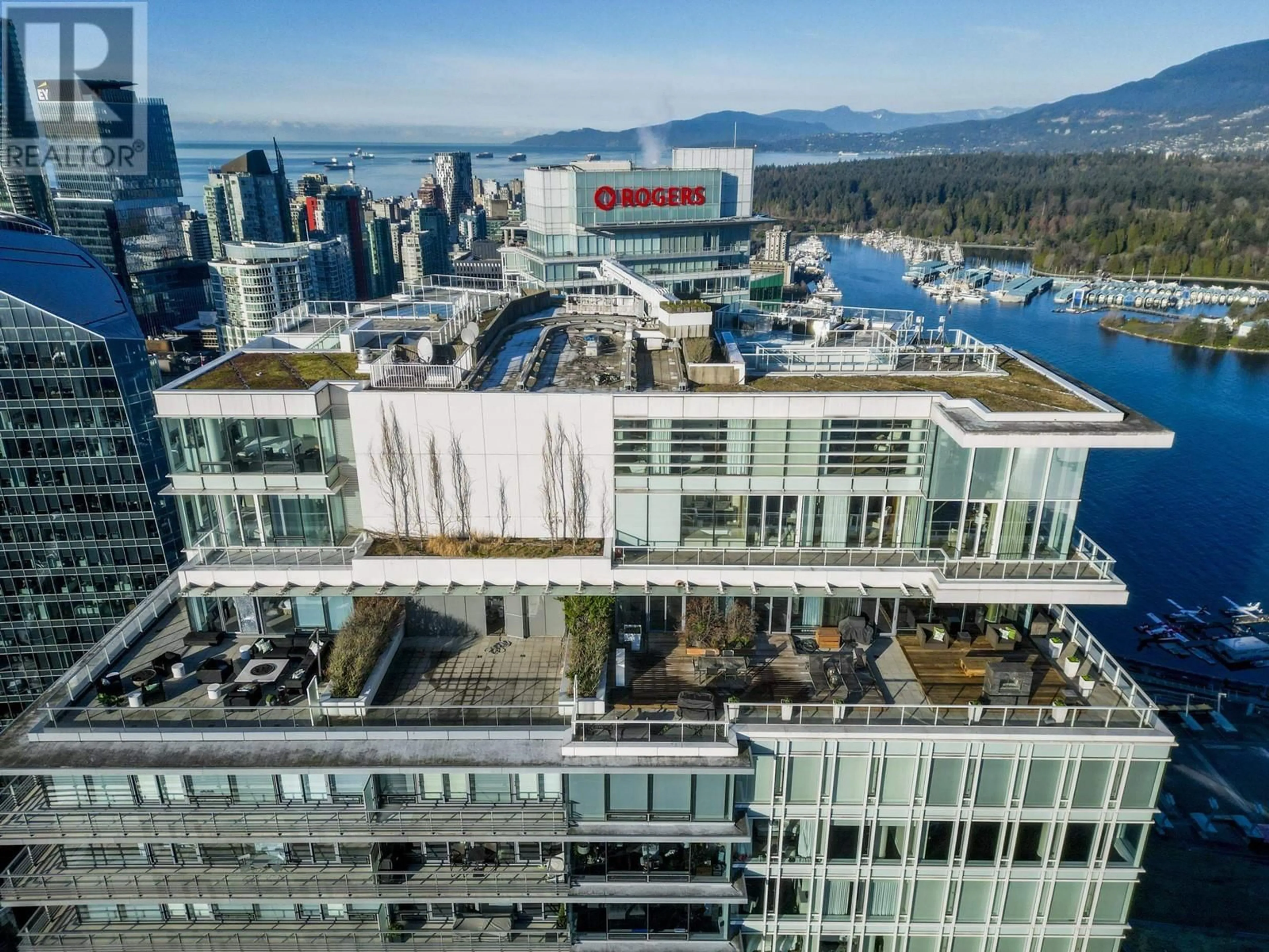 A pic from outside/outdoor area/front of a property/back of a property/a pic from drone, city buildings view from balcony for 4601 1011 W CORDOVA STREET, Vancouver British Columbia V6C0B2