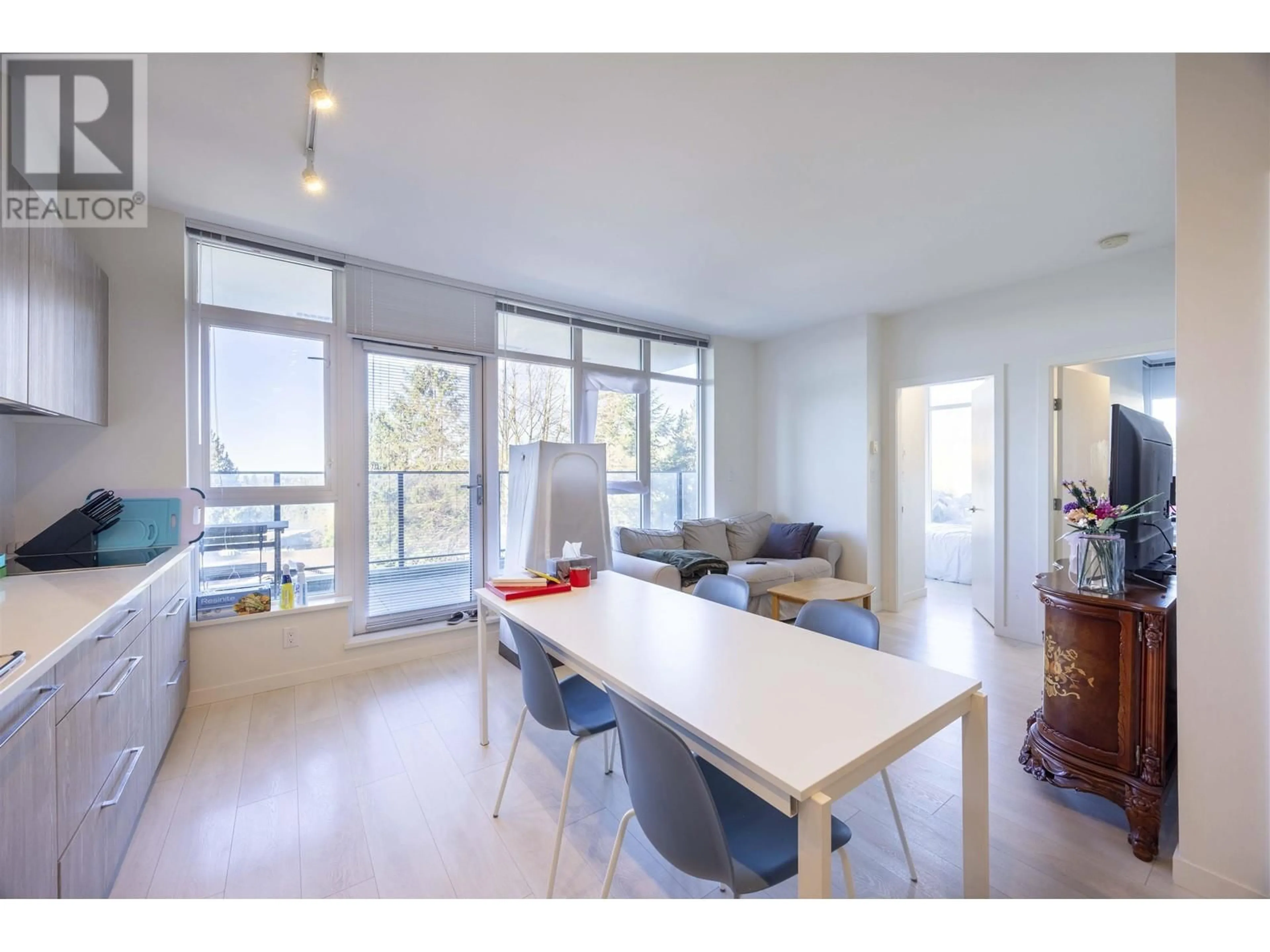A pic of a room for 204 - 691 NORTH ROAD, Coquitlam British Columbia V3J0H9