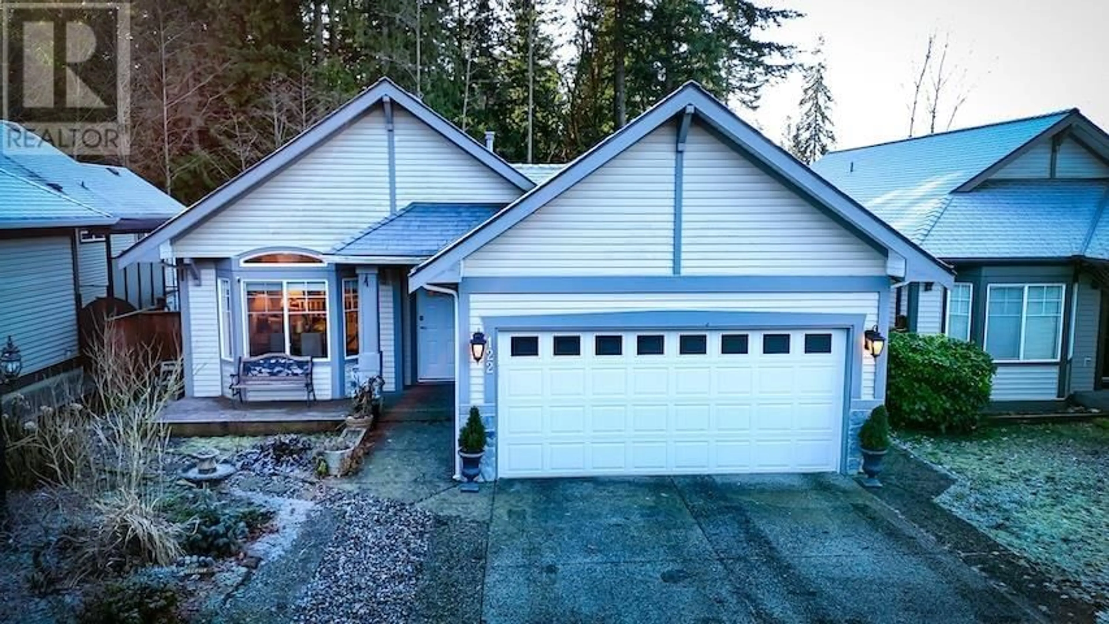 Home with vinyl exterior material, street for 122 BLACKBERRY DRIVE, Anmore British Columbia V3H5B4