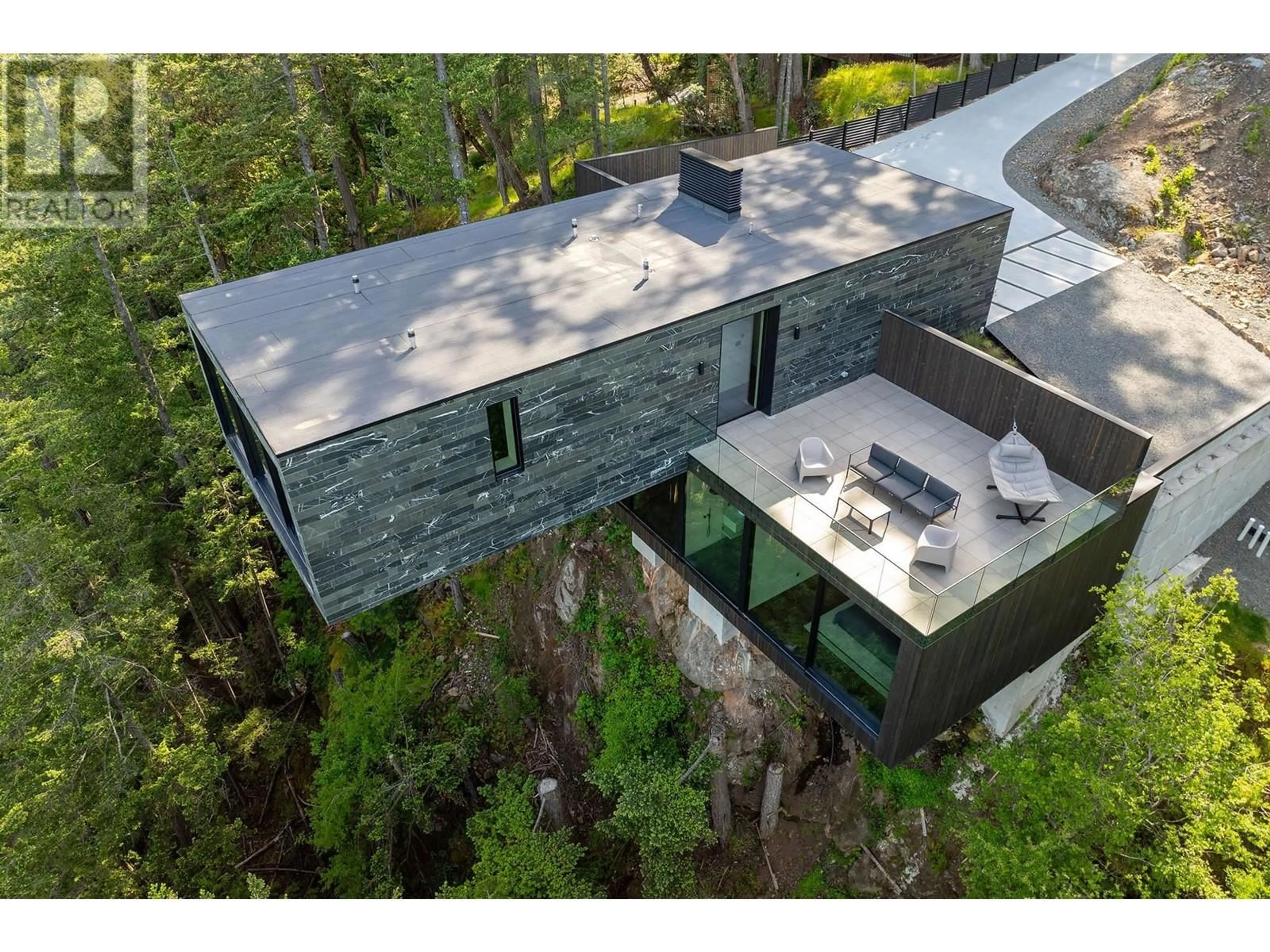 Home with vinyl exterior material, building for 1460 EAGLE CLIFF ROAD, Bowen Island British Columbia V0N1G1