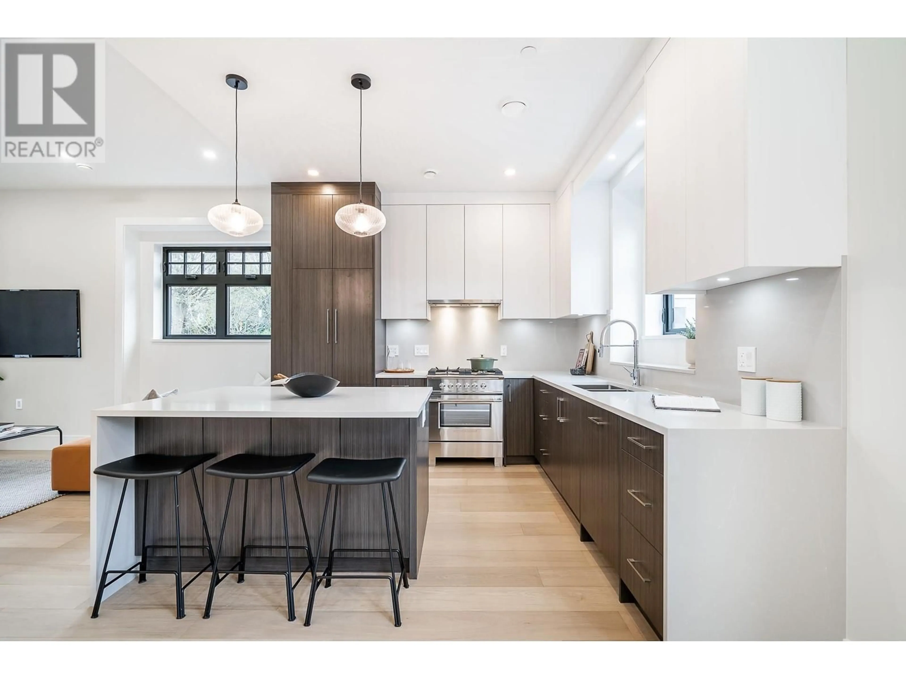 Contemporary kitchen, unknown for 1 3220 SLOCAN STREET, Vancouver British Columbia V5M3E3