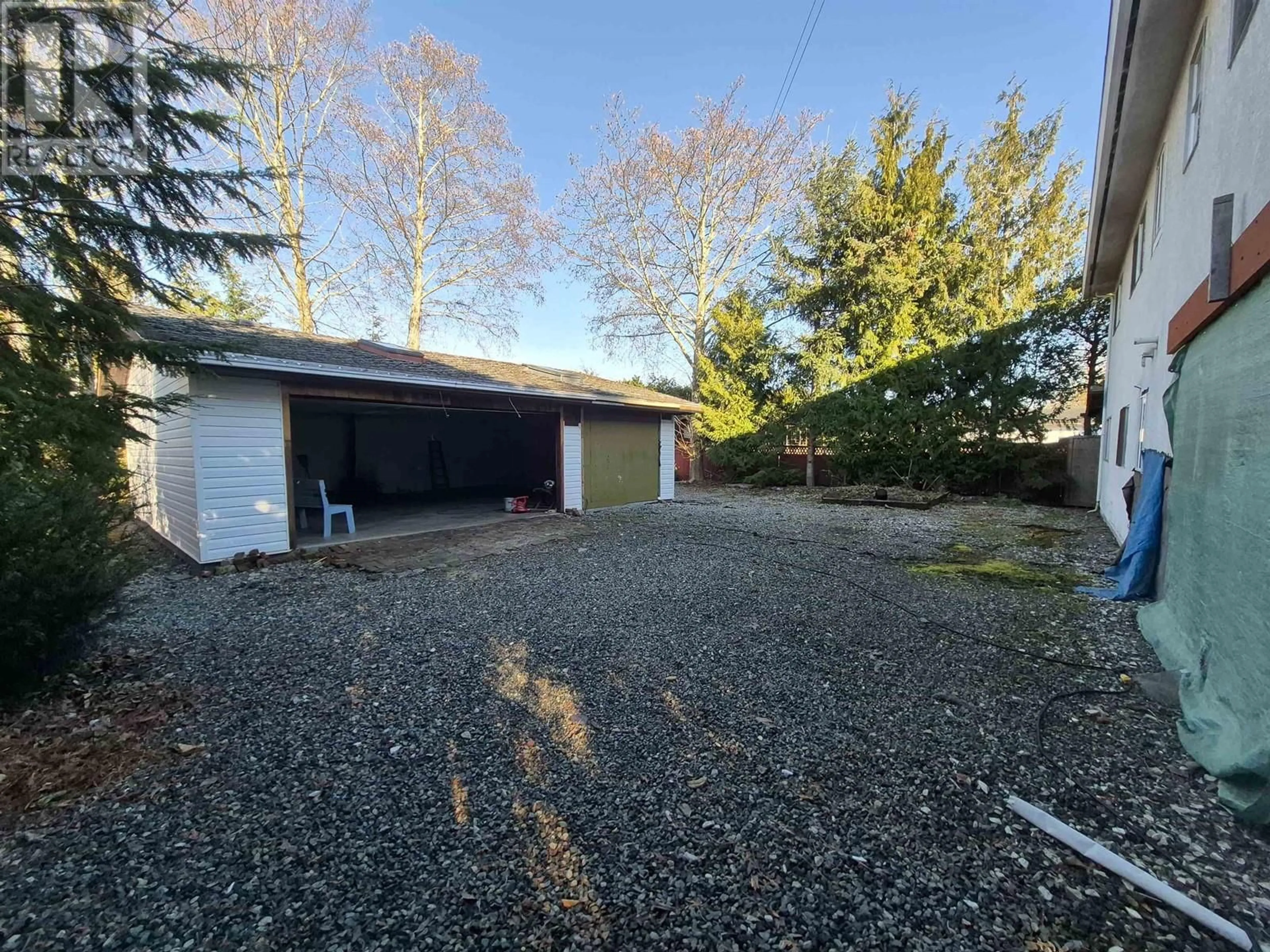 A pic from outside/outdoor area/front of a property/back of a property/a pic from drone, street for 6047 GALBRAITH CRESCENT, Delta British Columbia V4K1Z2