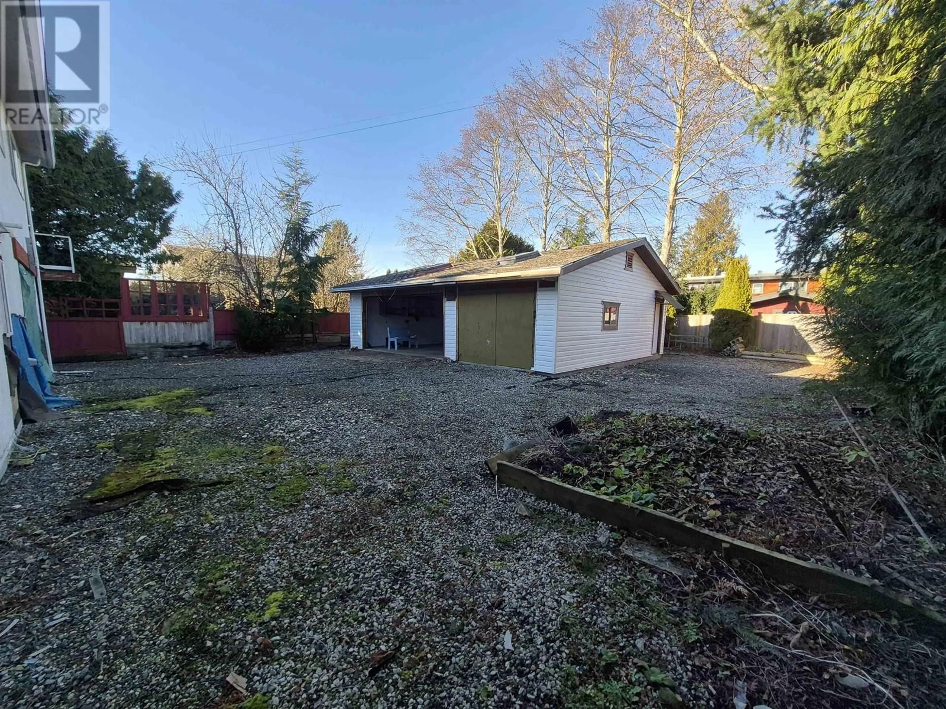 A pic from outside/outdoor area/front of a property/back of a property/a pic from drone, street for 6047 GALBRAITH CRESCENT, Delta British Columbia V4K1Z2