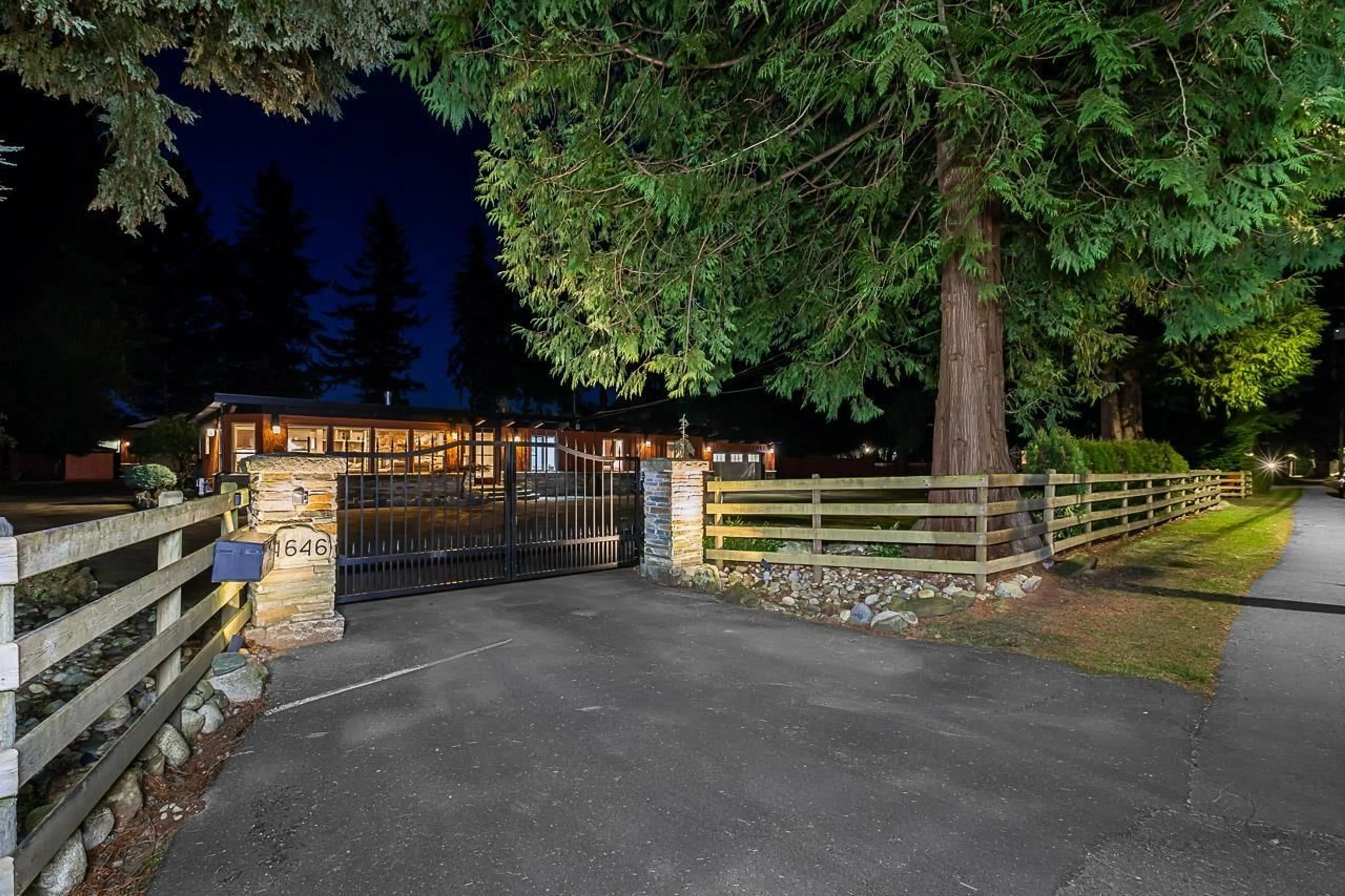 A pic from outside/outdoor area/front of a property/back of a property/a pic from drone, mountain view for 4646 233 STREET, Langley British Columbia V2Z2S3