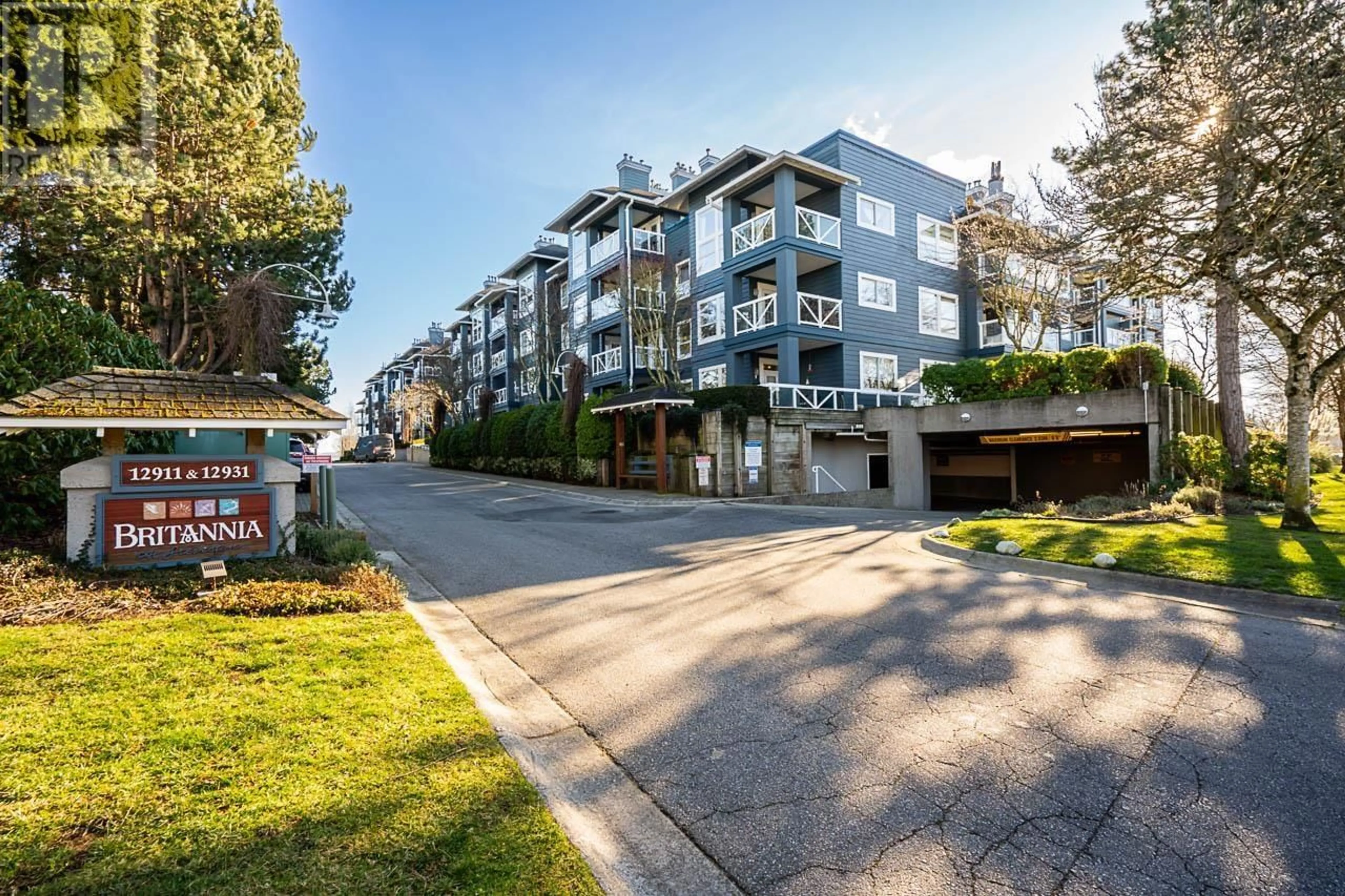 Patio, street for 125 12931 RAILWAY AVENUE, Richmond British Columbia V7E6M5