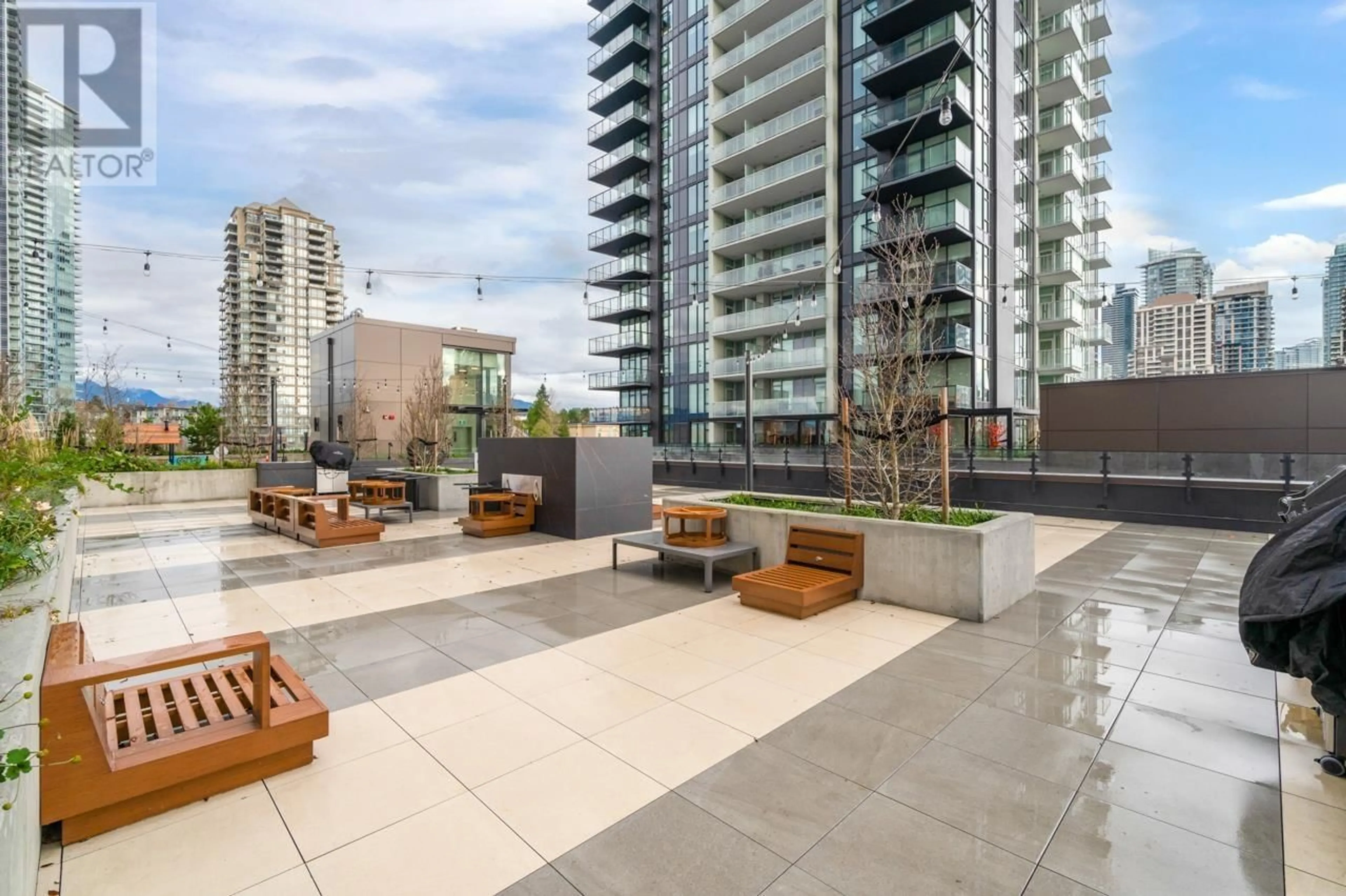 Patio, city buildings view from balcony for 1401 2108 GILMORE AVENUE, Burnaby British Columbia V5C0N8