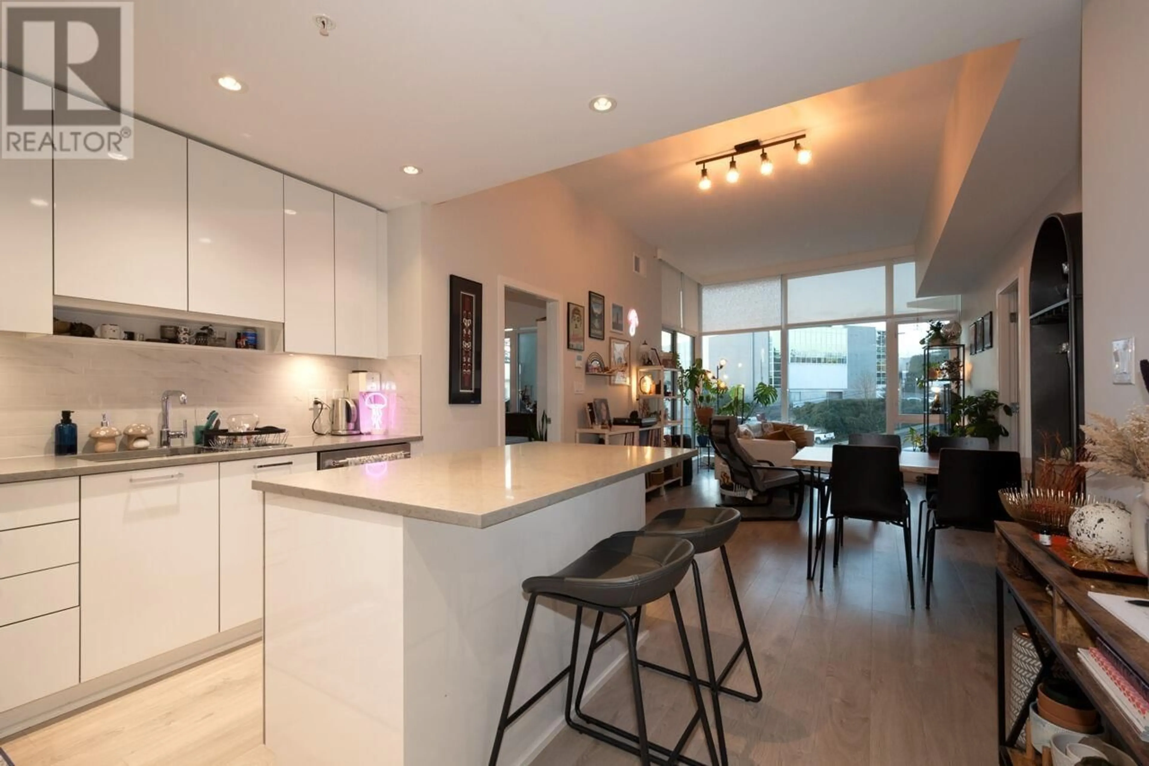 Open concept kitchen, unknown for 207 1788 GILMORE AVENUE, Burnaby British Columbia V5C0L5