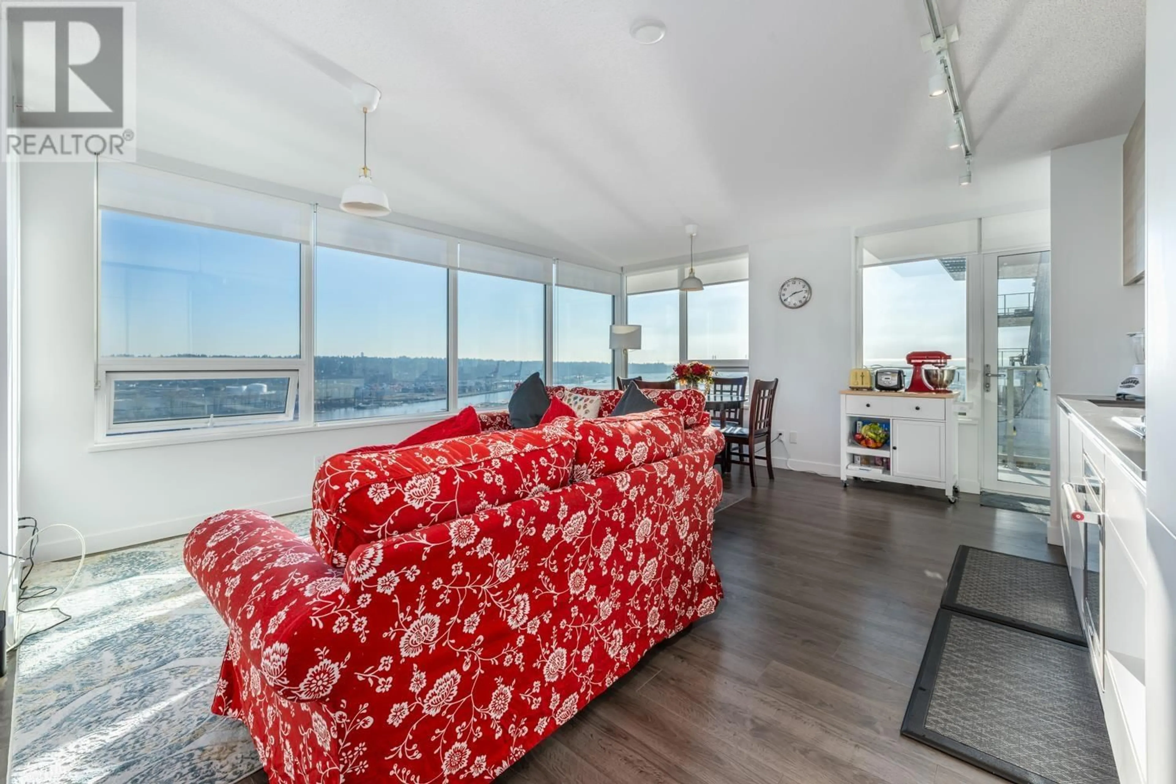 Living room with furniture, unknown for 2705 - 908 QUAYSIDE DRIVE, New Westminster British Columbia V3M0L4
