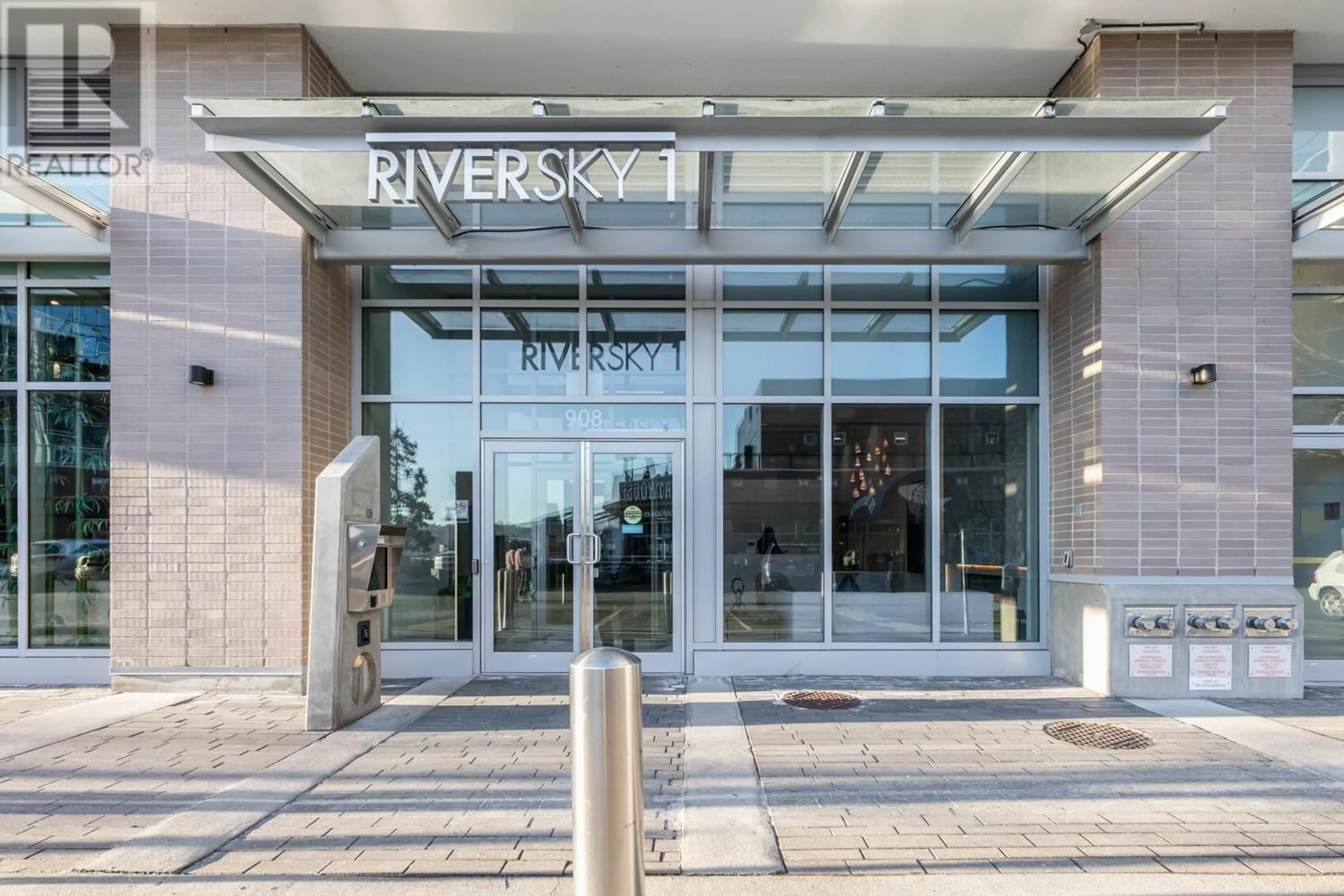 Indoor foyer for 2705 908 QUAYSIDE DRIVE, New Westminster British Columbia V3M0L4