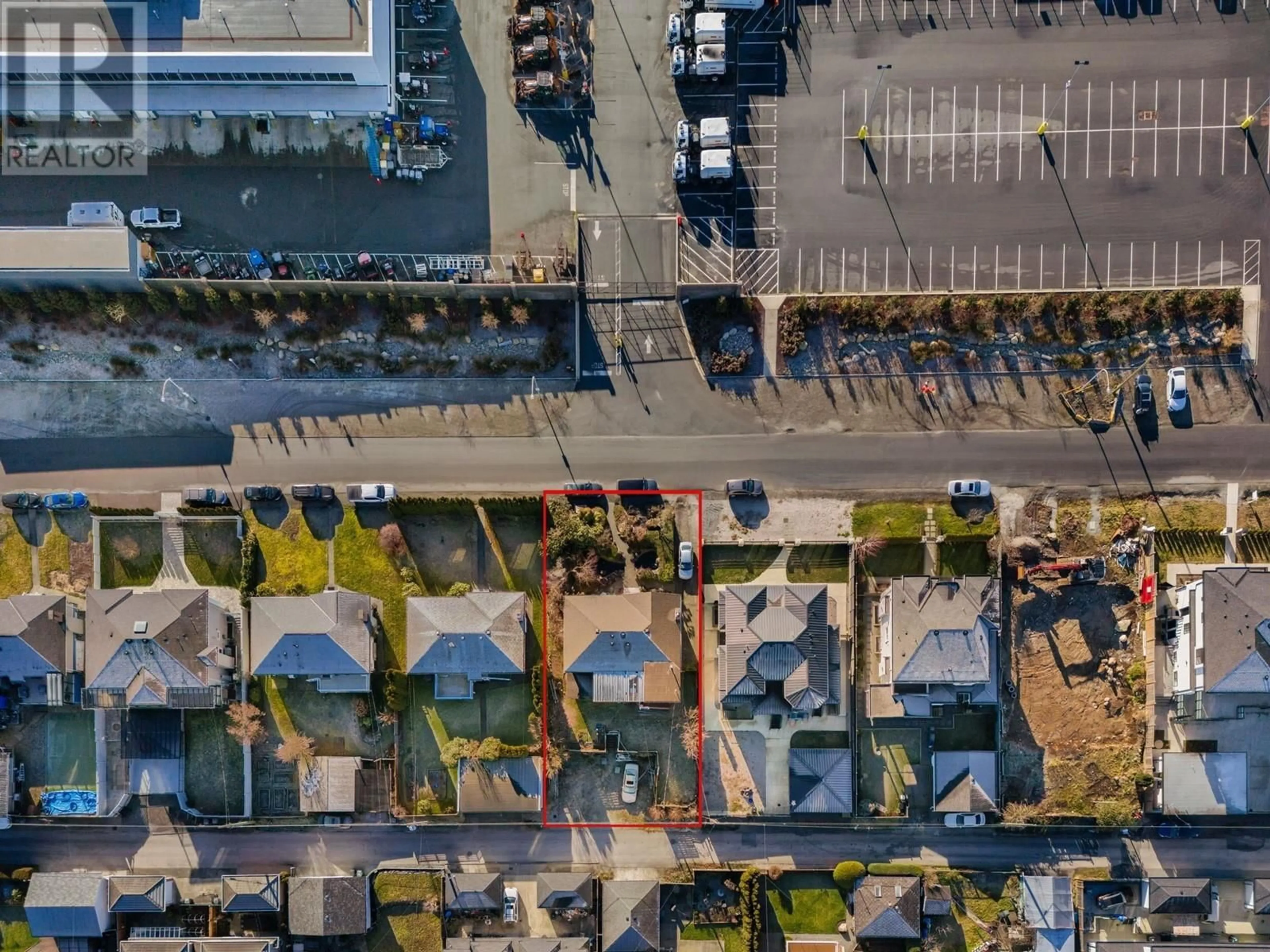 A pic from outside/outdoor area/front of a property/back of a property/a pic from drone, street for 5745 LAUREL STREET, Burnaby British Columbia V5G1N4