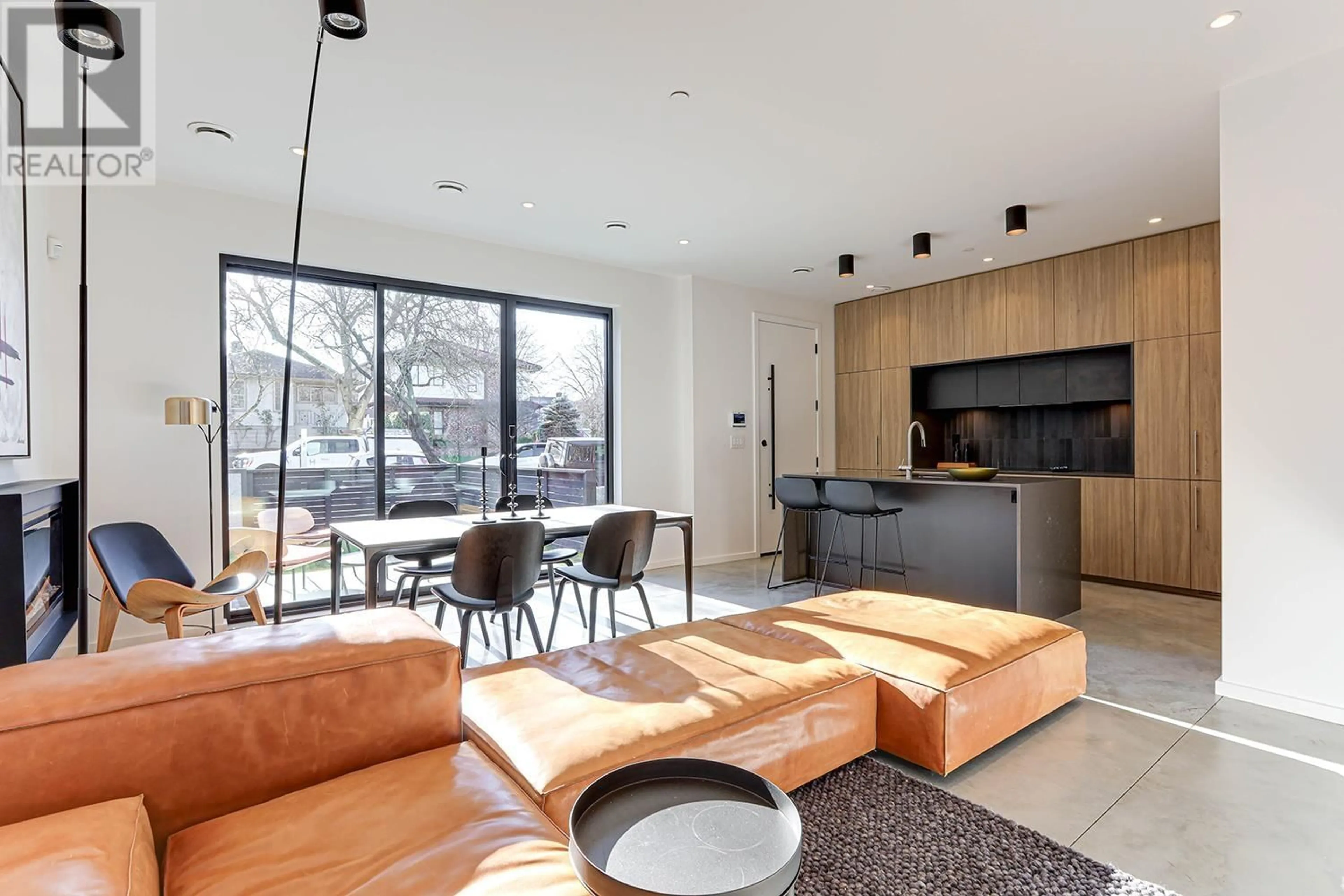 Contemporary kitchen, cement floor for 1 2709 NAPIER STREET, Vancouver British Columbia V5K2W9