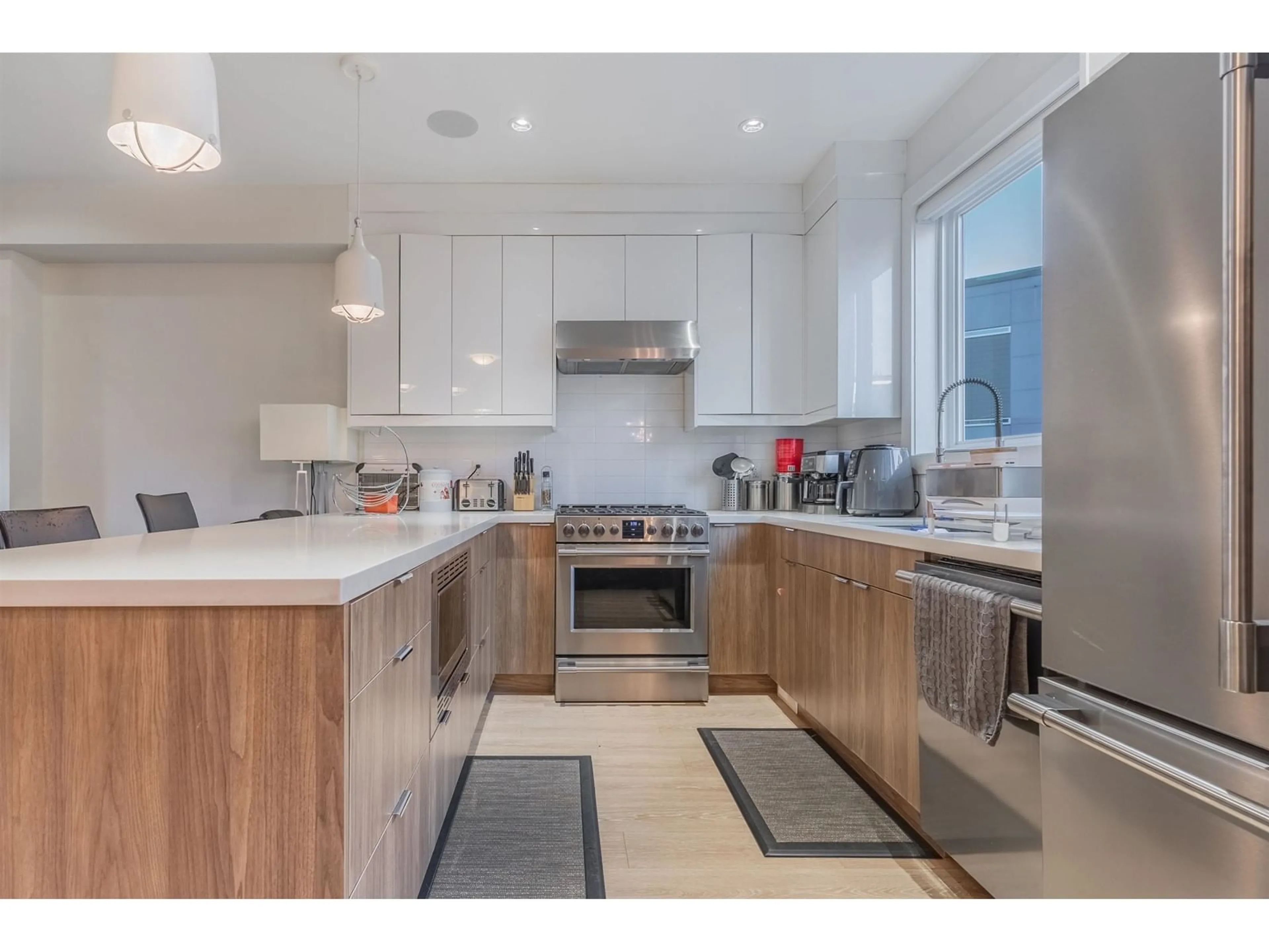 Open concept kitchen, unknown for 13 1670 160 STREET, Surrey British Columbia V4A0C6